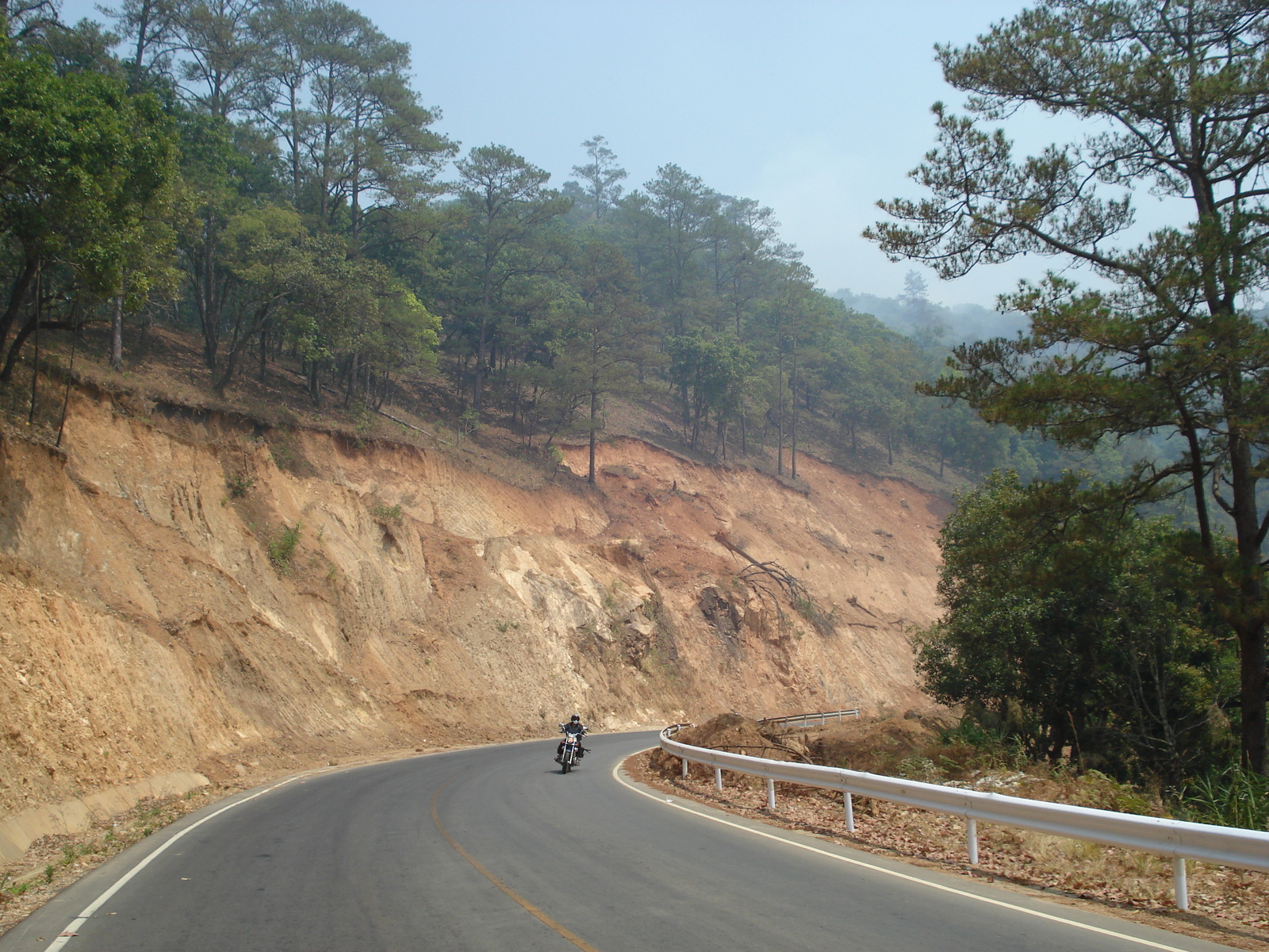 รูปถ่าย ไทย(Thailand) ถนนจากปางมะผ้าไปปาย(Pang Mapha to Pai road) 2007-02 55
