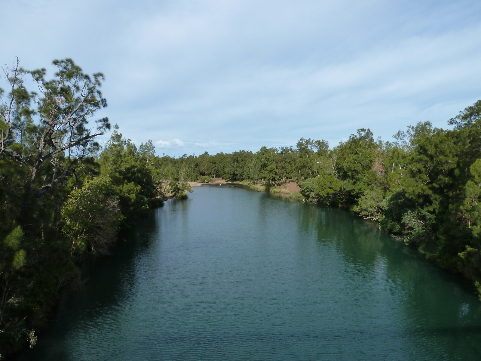 รูปถ่าย นิวแคลิโดเนีย(New Caledonia) ถนนจากตงตูตาไปทีโอ(Tontouta to Thio road) 2010-05 56