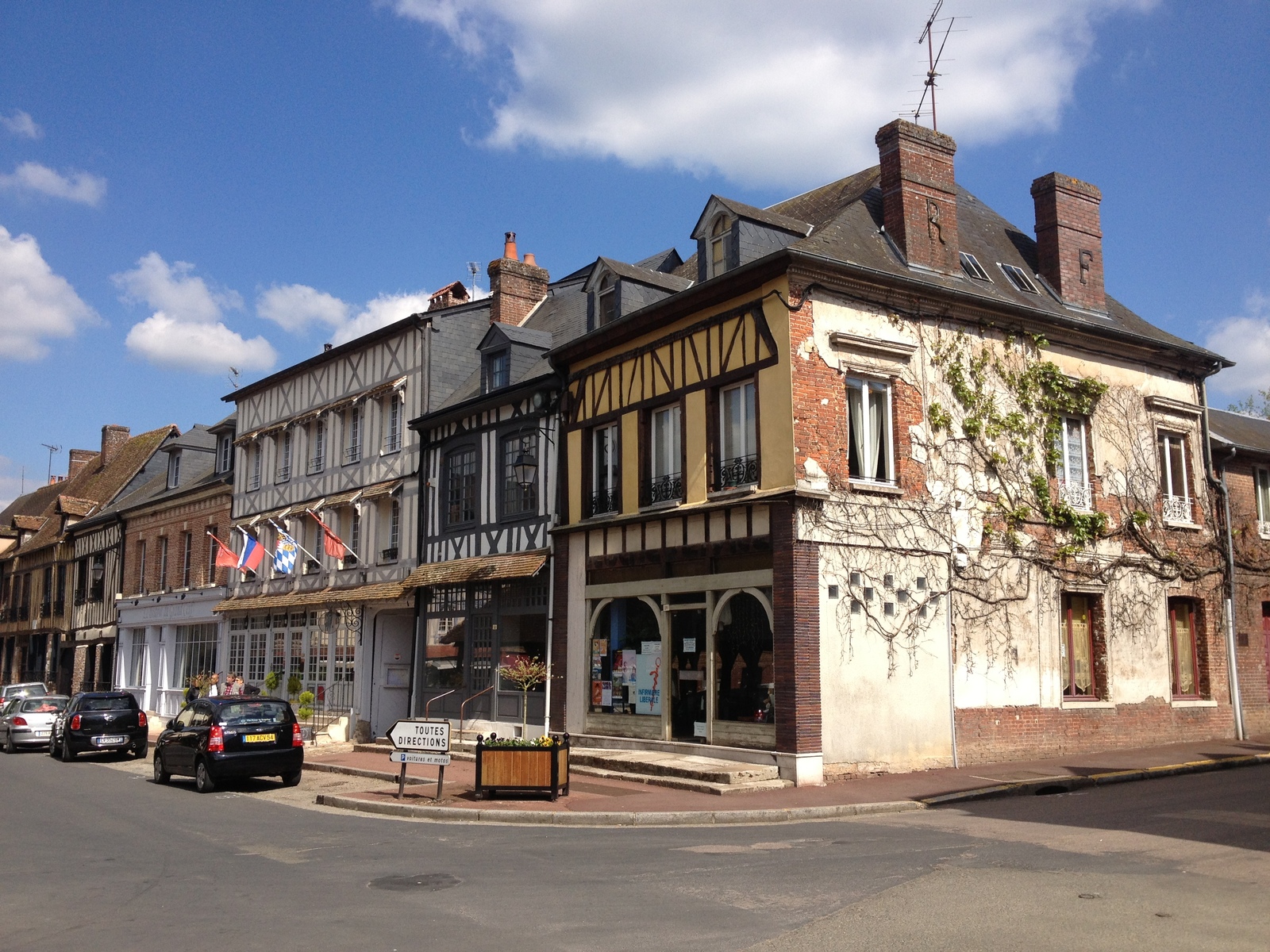 รูปถ่าย ฝรั่งเศส(France) ลียงส์-ลา-ฟอแร(Lyons La Foret) 2014-05 68