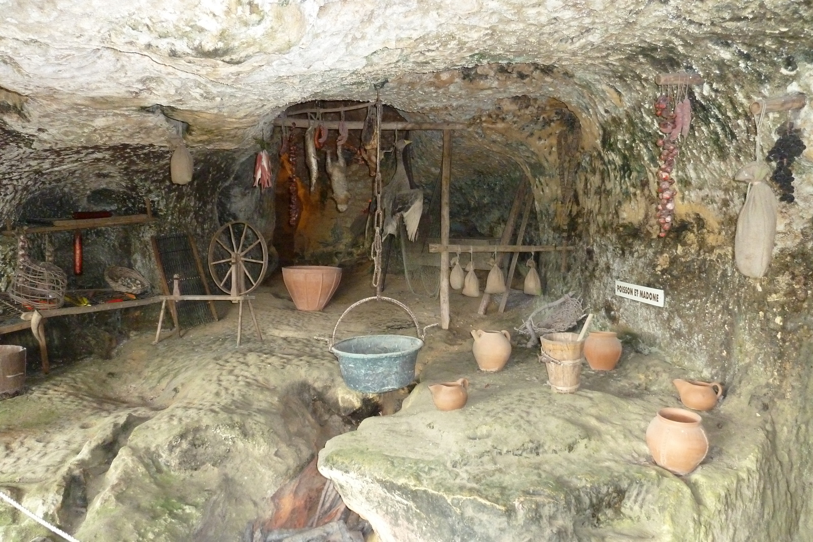 รูปถ่าย ฝรั่งเศส(France) ลาร็อกแซ็งคริสตอฟ(La Roque St Christophe) 2010-08 56