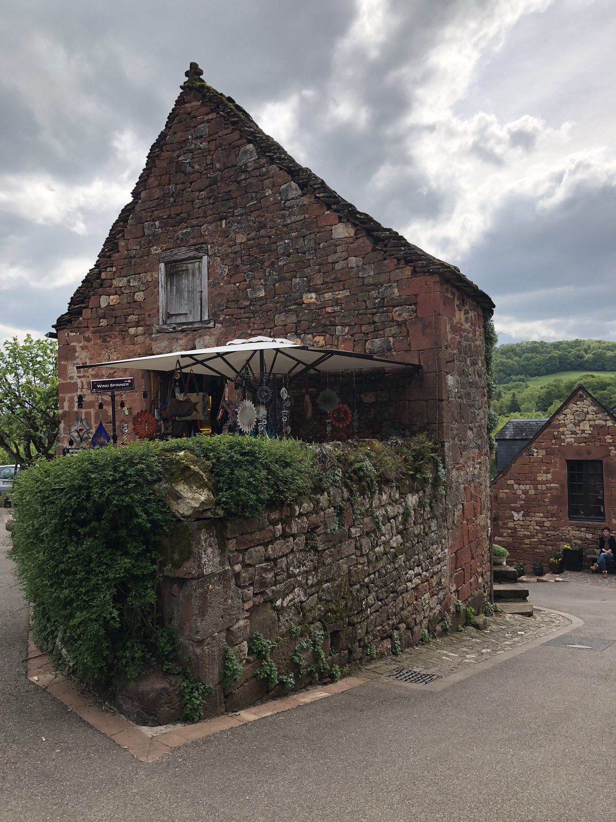 รูปถ่าย ฝรั่งเศส(France) กอลงฌ์-ลา-รูฌ(Collonges la Rouge) 2018-04 87