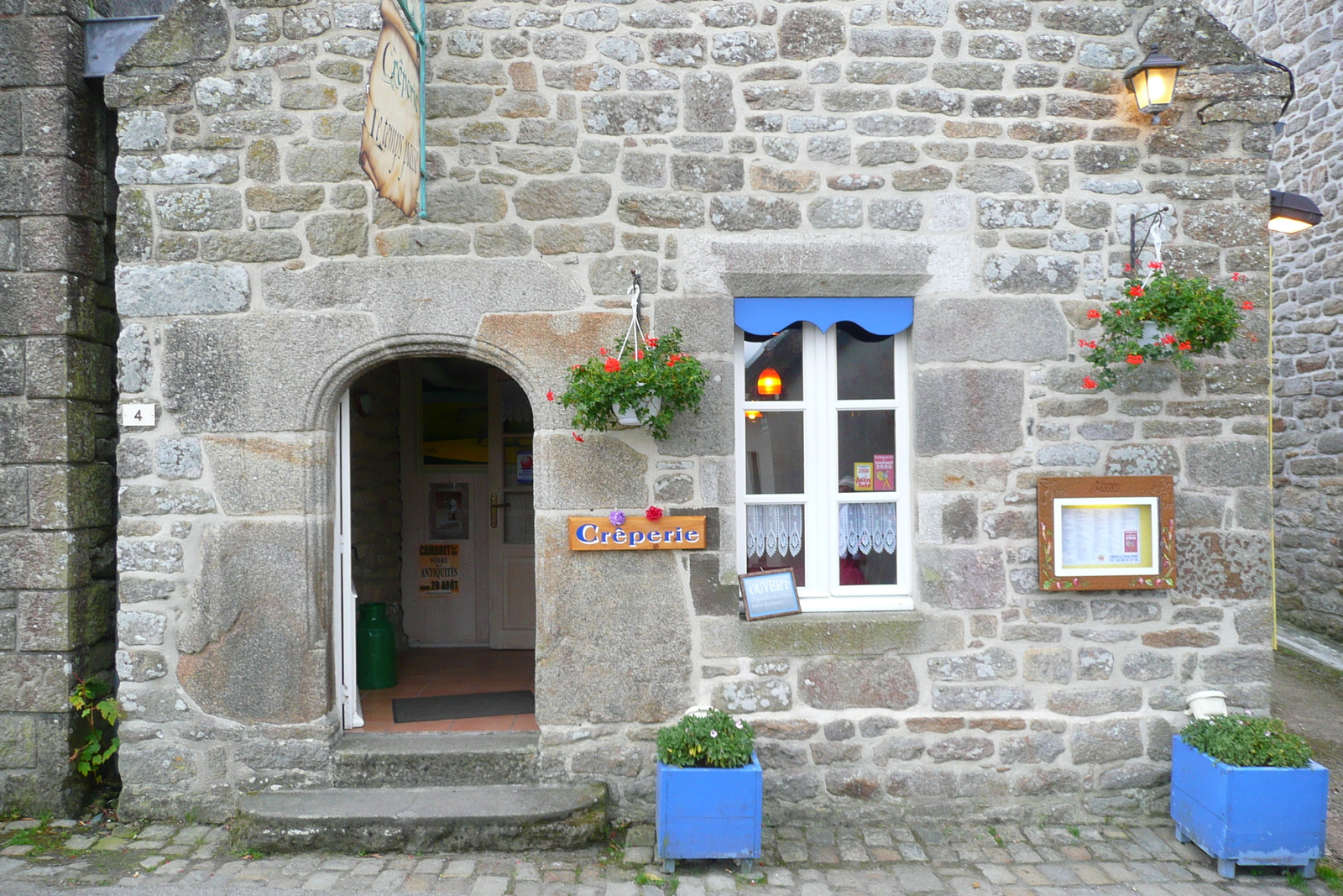 รูปถ่าย ฝรั่งเศส(France) ล็อกโรน็อง(Locronan) 2008-07 20