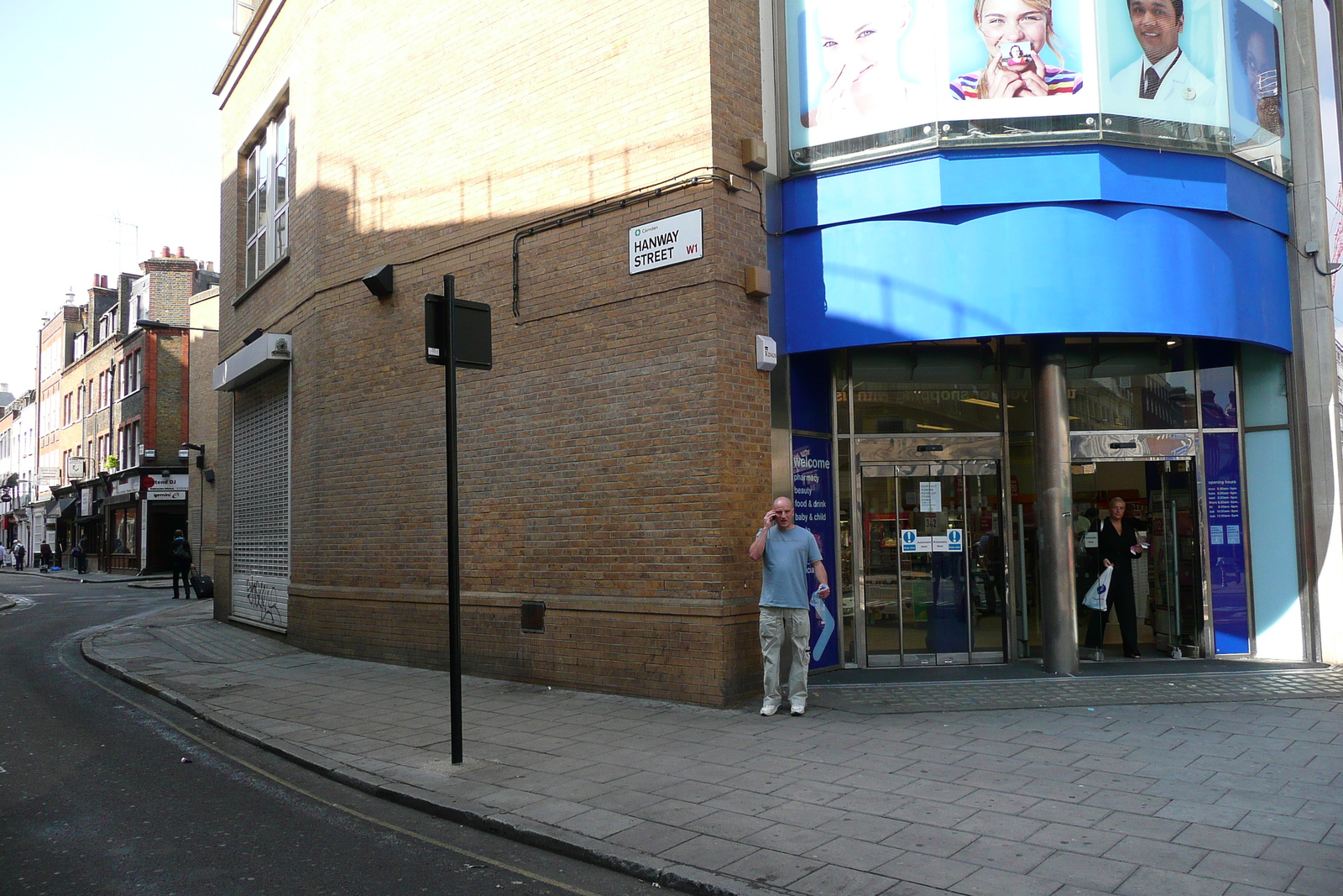 รูปถ่าย อังกฤษ(United Kingdom) ลอนดอน(London) ถนนแฮนเวย์(Hanway Street) 2007-09 2