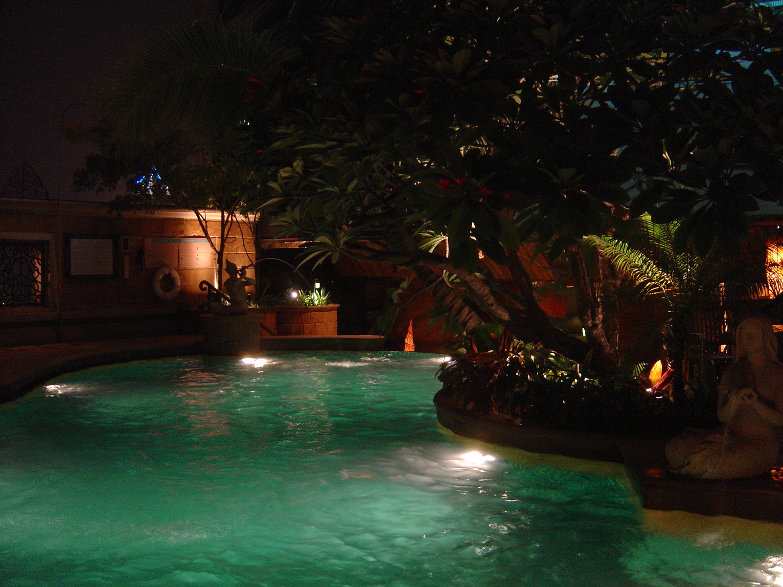 รูปถ่าย ไทย(Thailand) กรุงเทพมหานคร(Bangkok) โรงแรมอินเตอร์คอนติเนนตัล(Intercontinental Hotel) 2004-10 26