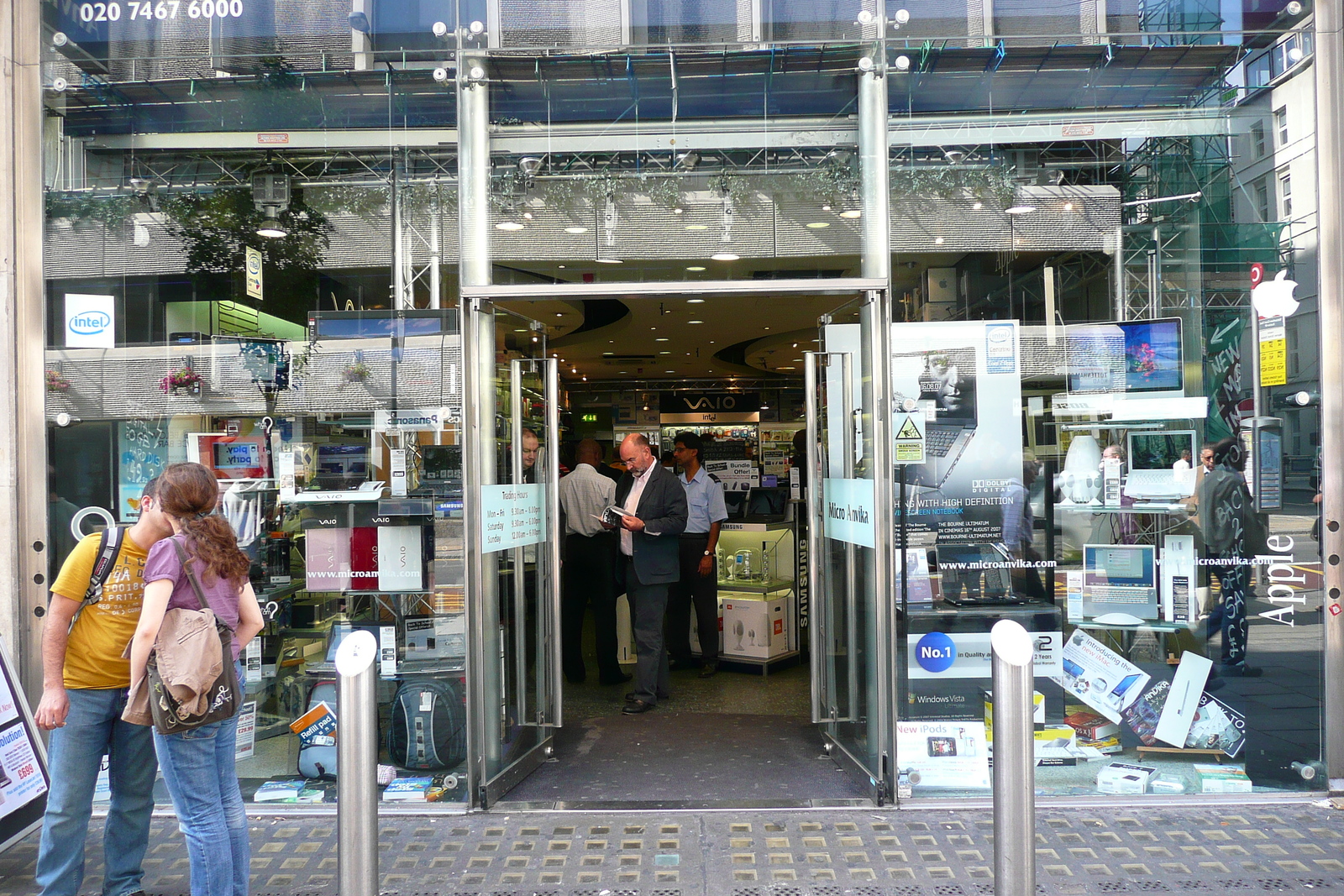 รูปถ่าย อังกฤษ(United Kingdom) ลอนดอน(London) ถนนท็อตแนมคอร์ต(Tottenham Court Road) 2007-09 41