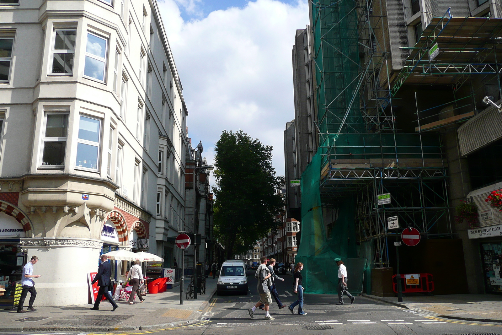 รูปถ่าย อังกฤษ(United Kingdom) ลอนดอน(London) ถนนท็อตแนมคอร์ต(Tottenham Court Road) 2007-09 44