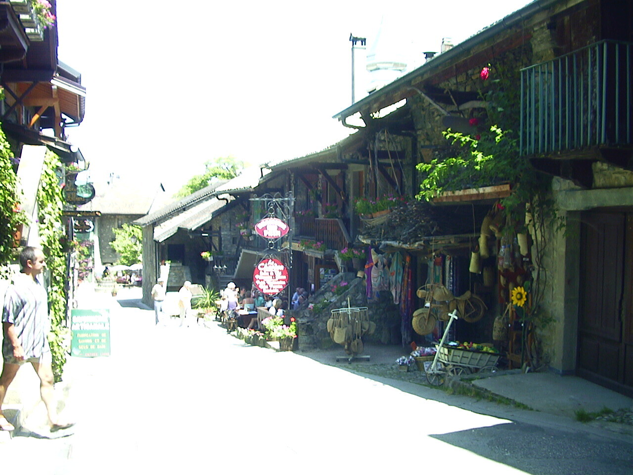 รูปถ่าย ฝรั่งเศส(France) อีวัวเรอ(Yvoire) 1999-06 0