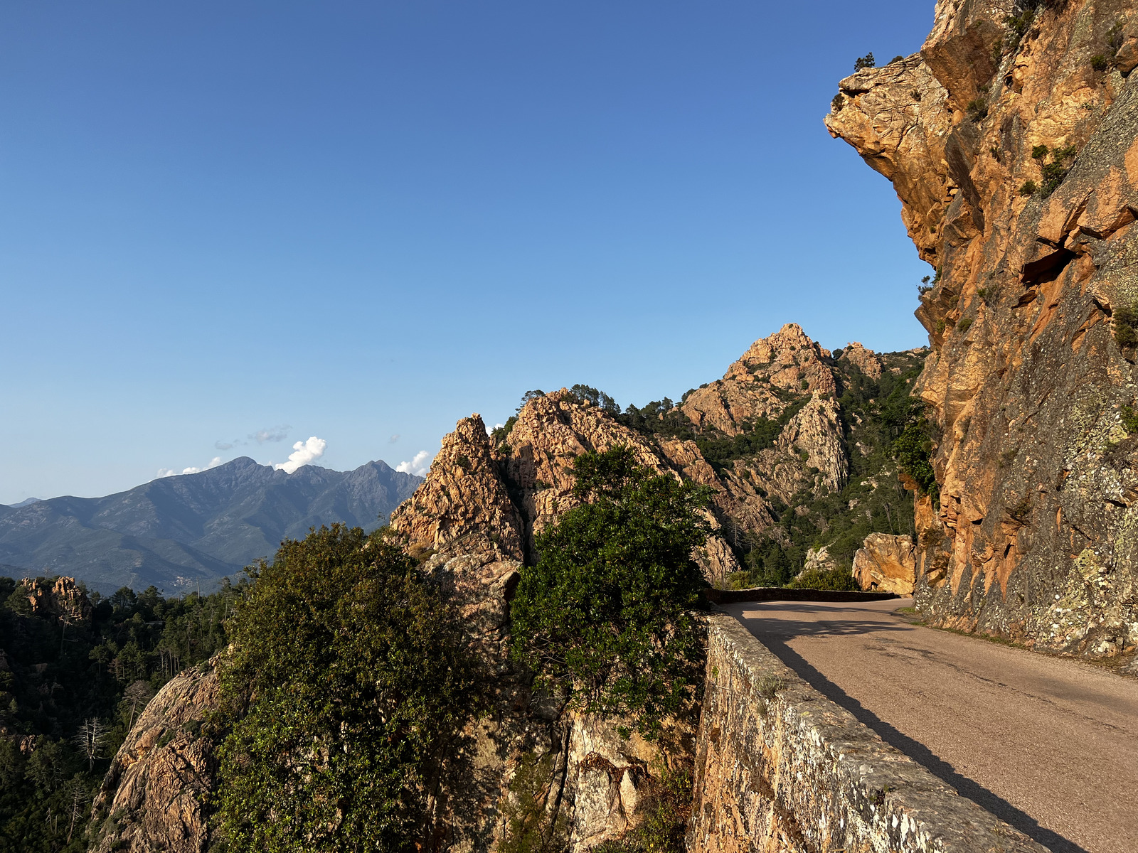 รูปถ่าย ฝรั่งเศส(France) คอร์สิคา(Corsica) หน้าผากาลังก์เดอเปียนา(Calanques de Piana) 2023-06 35
