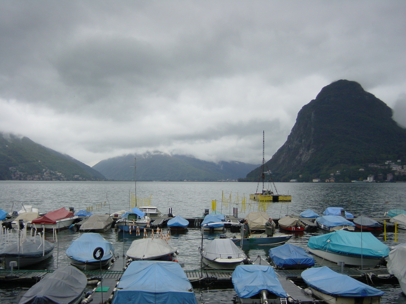 รูปถ่าย สวิสเซอร์แลนด์(Switzerland) ลูกาโน(Lugano) 2001-10 31
