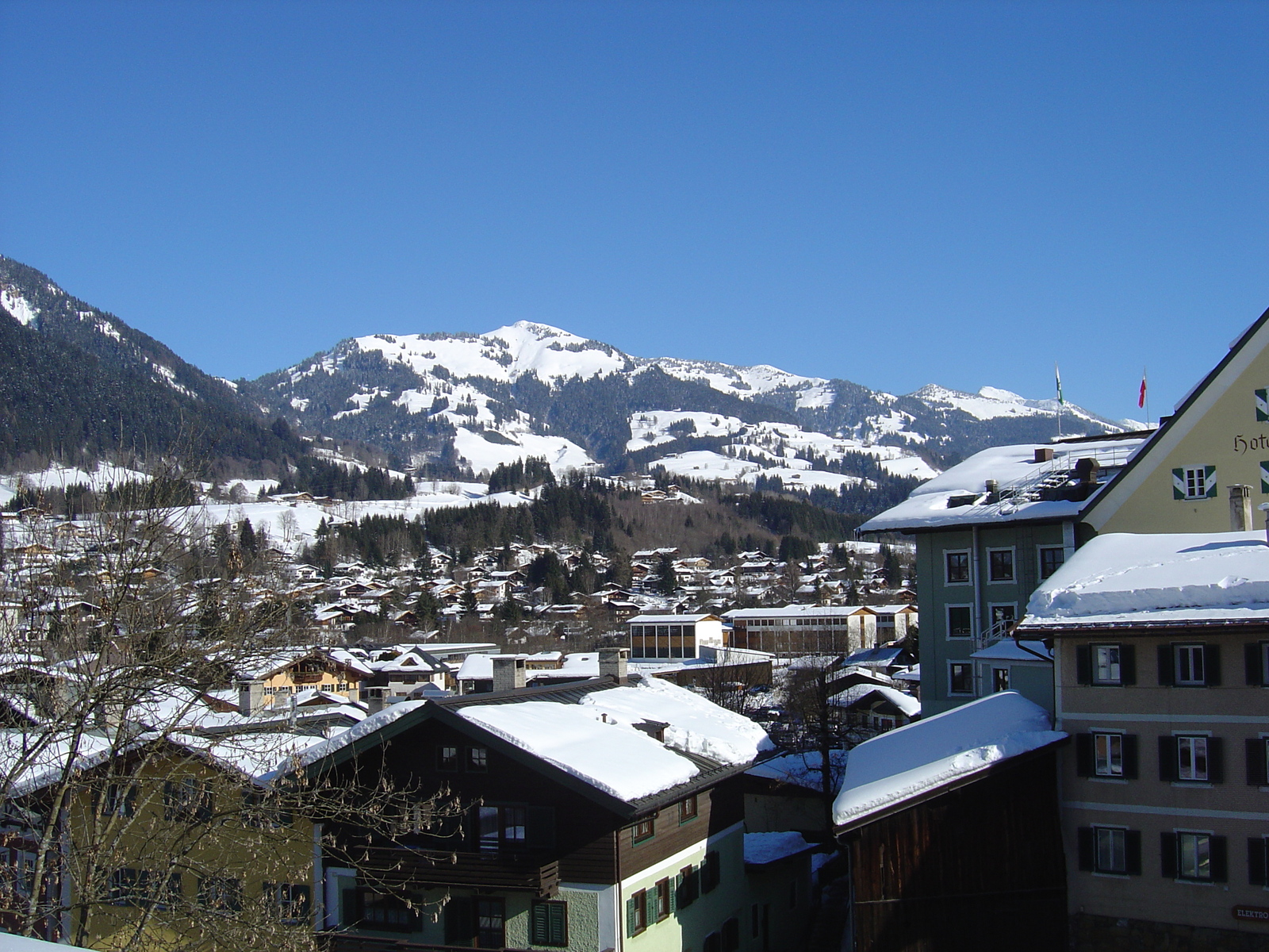 รูปถ่าย ออสเตรีย(Austria) คิทซ์บูเฮล(Kitzbuhel) 2005-03 48