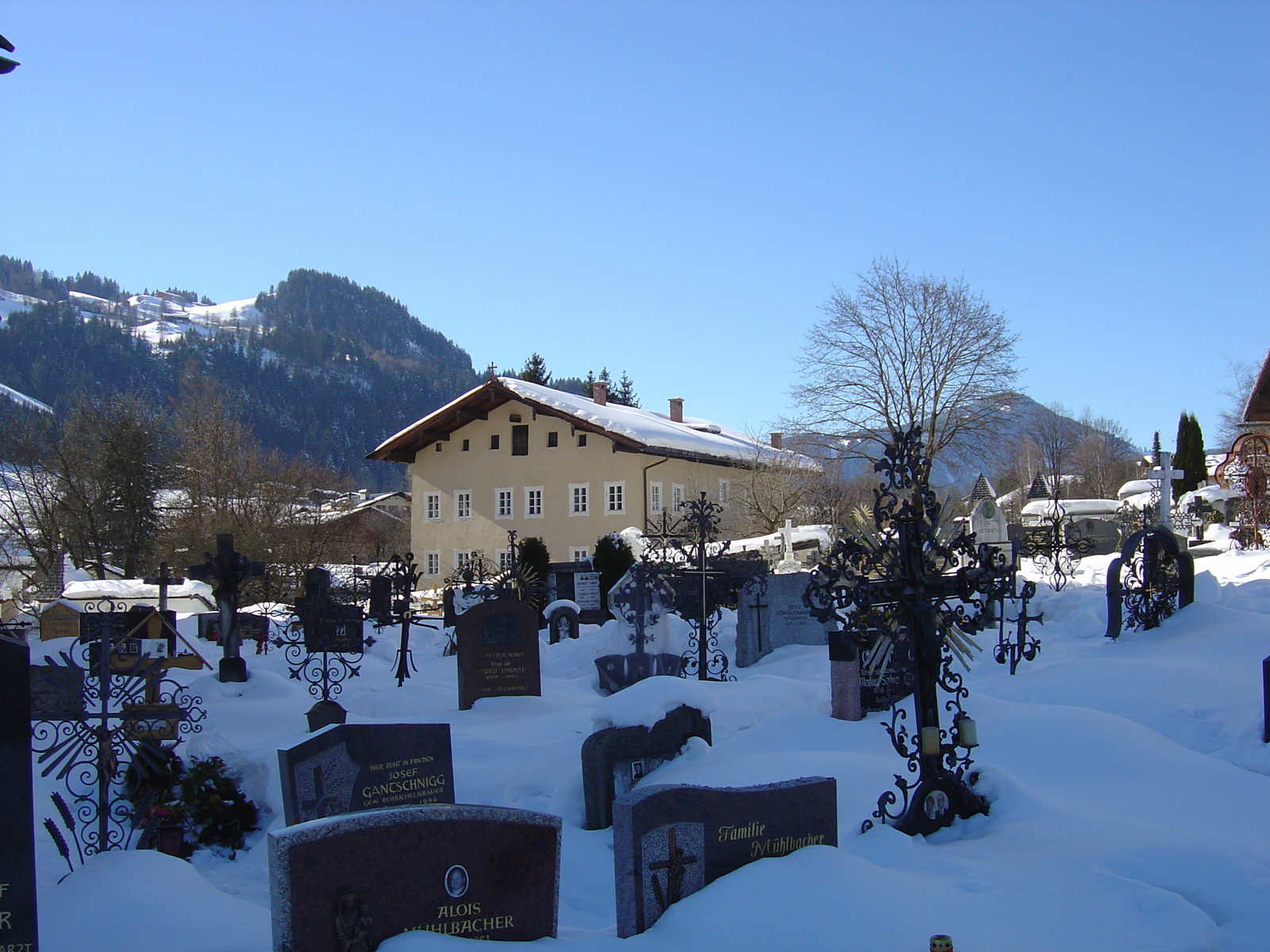 รูปถ่าย ออสเตรีย(Austria) คิทซ์บูเฮล(Kitzbuhel) 2005-03 41