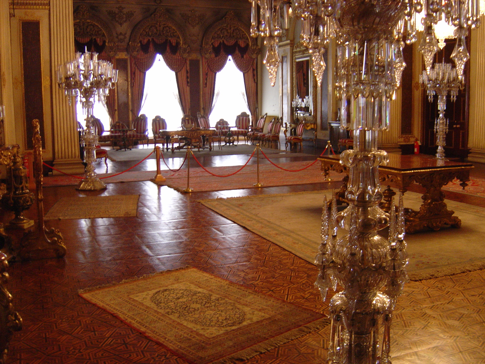 รูปถ่าย ตุรกี(Turkey) อิสตันบูล(Istanbul) พระราชวังโดลมาบาห์เช(Dolmabahce Palace) 2004-12 101