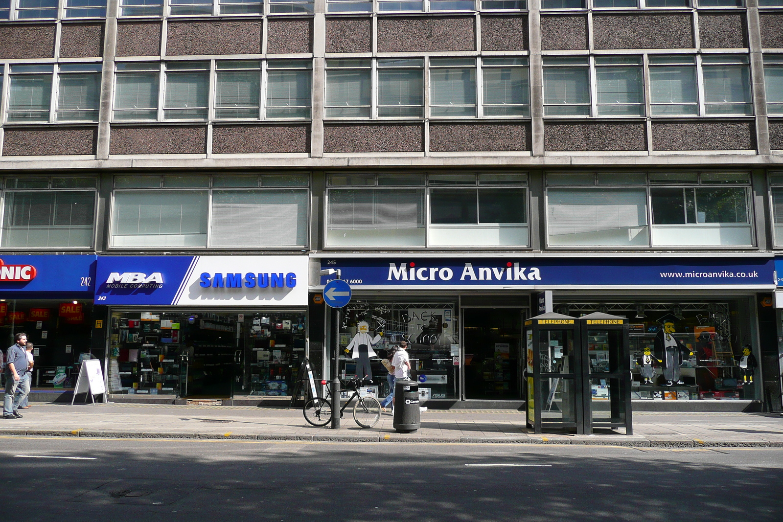 รูปถ่าย อังกฤษ(United Kingdom) ลอนดอน(London) ถนนท็อตแนมคอร์ต(Tottenham Court Road) 2007-09 32