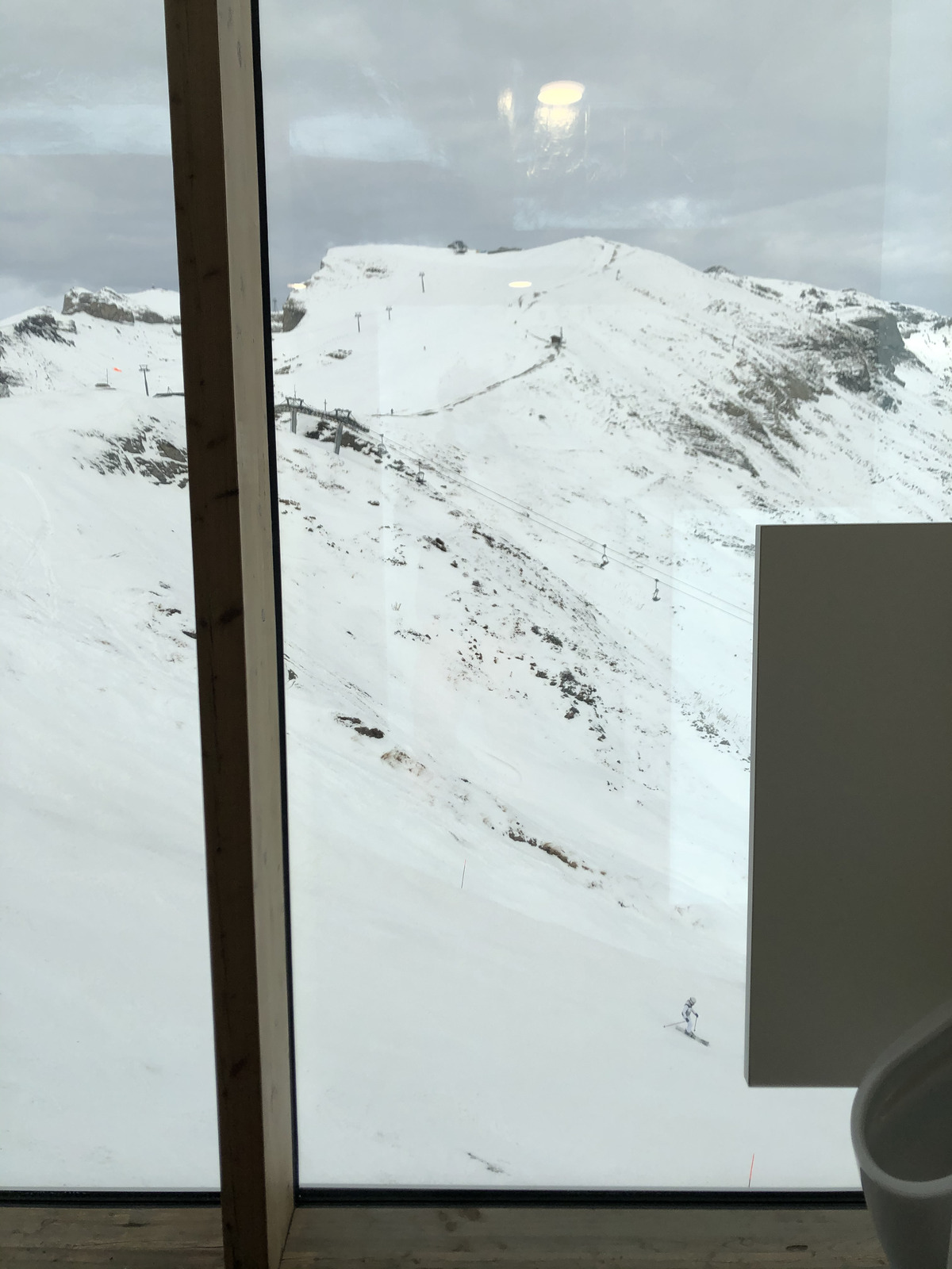 รูปถ่าย สวิสเซอร์แลนด์(Switzerland) ครองส์-มงตานา(Crans Montana) 2020-12 154