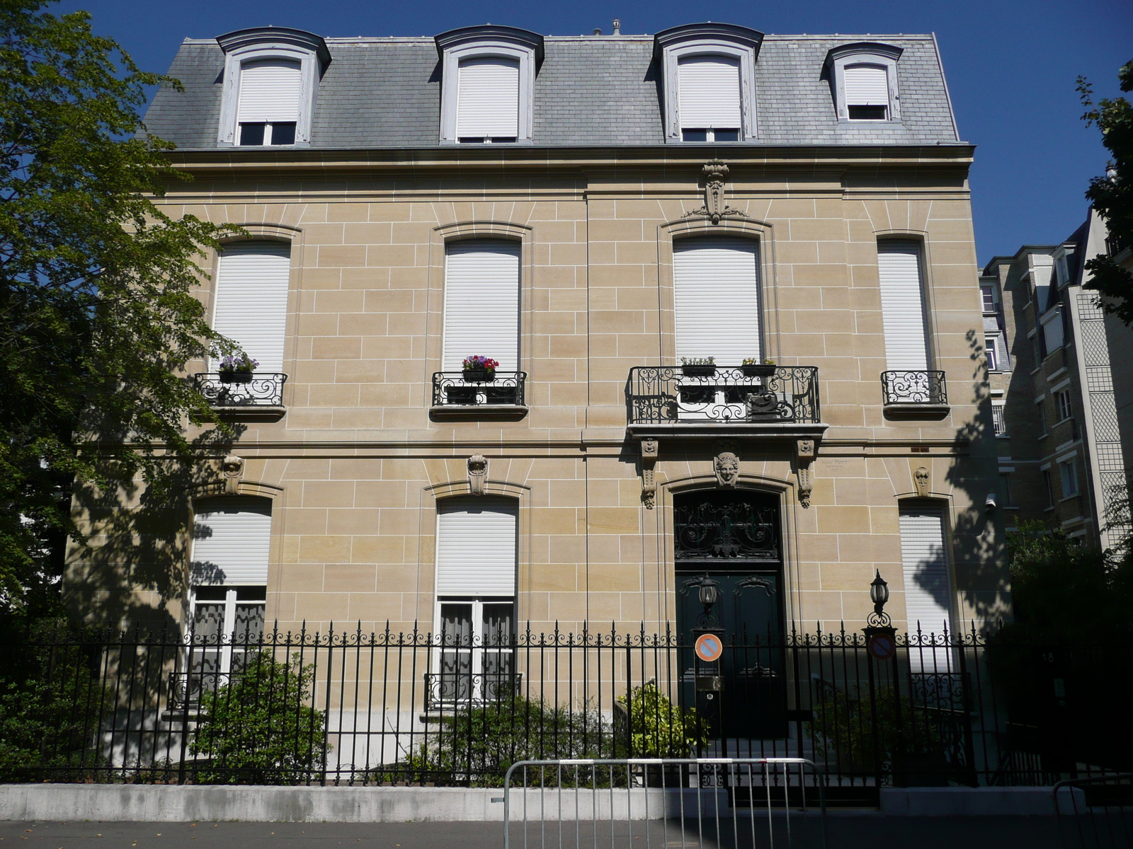 รูปถ่าย ฝรั่งเศส(France) ปารีส(Paris) คุ้มที่ 16(16th Arrondissement) ถนนอัลเบริก-มาญาร์(Rue Alberic Magnard) 2007-08 19