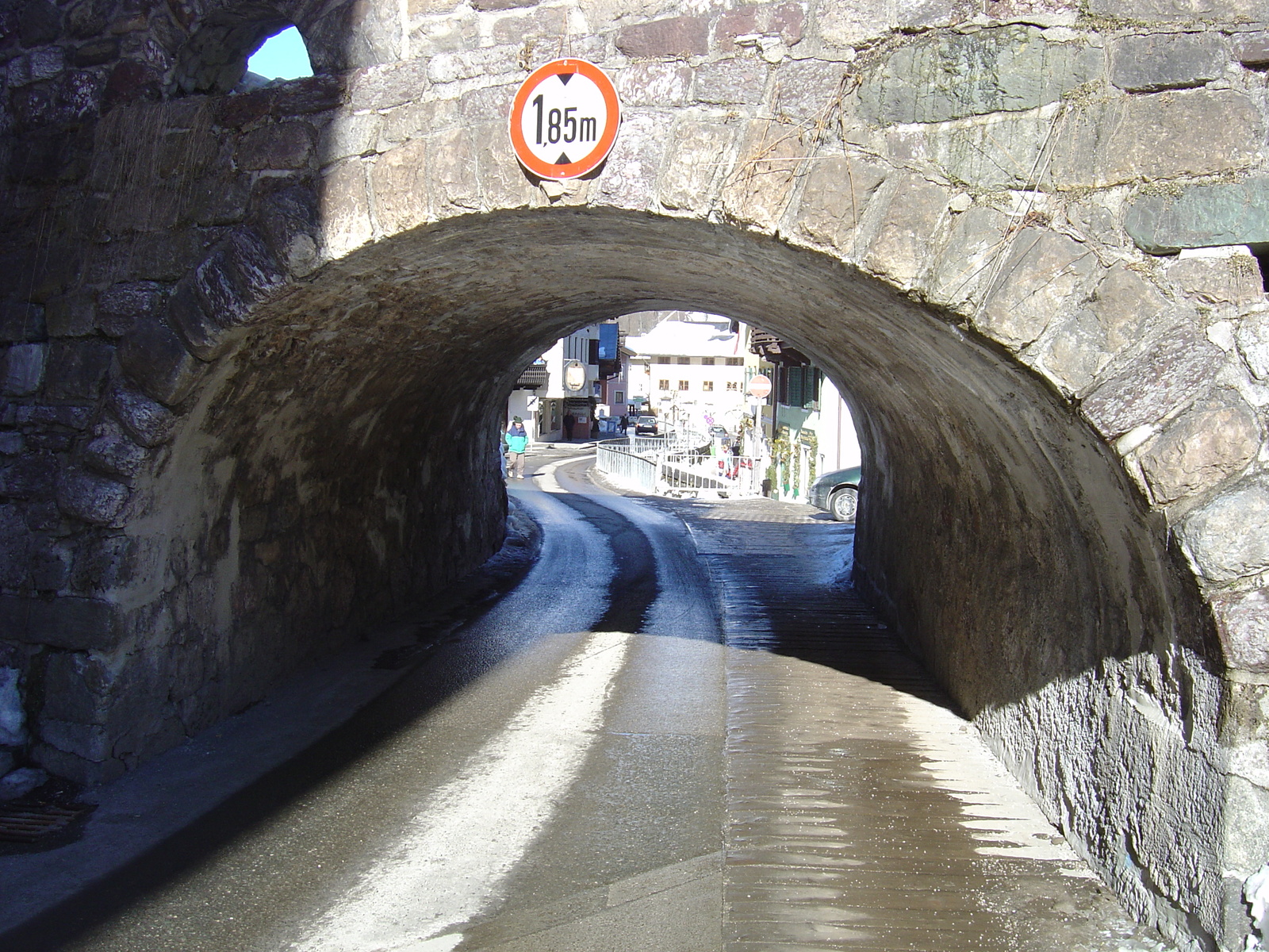 รูปถ่าย ออสเตรีย(Austria) คิทซ์บูเฮล(Kitzbuhel) 2005-03 17
