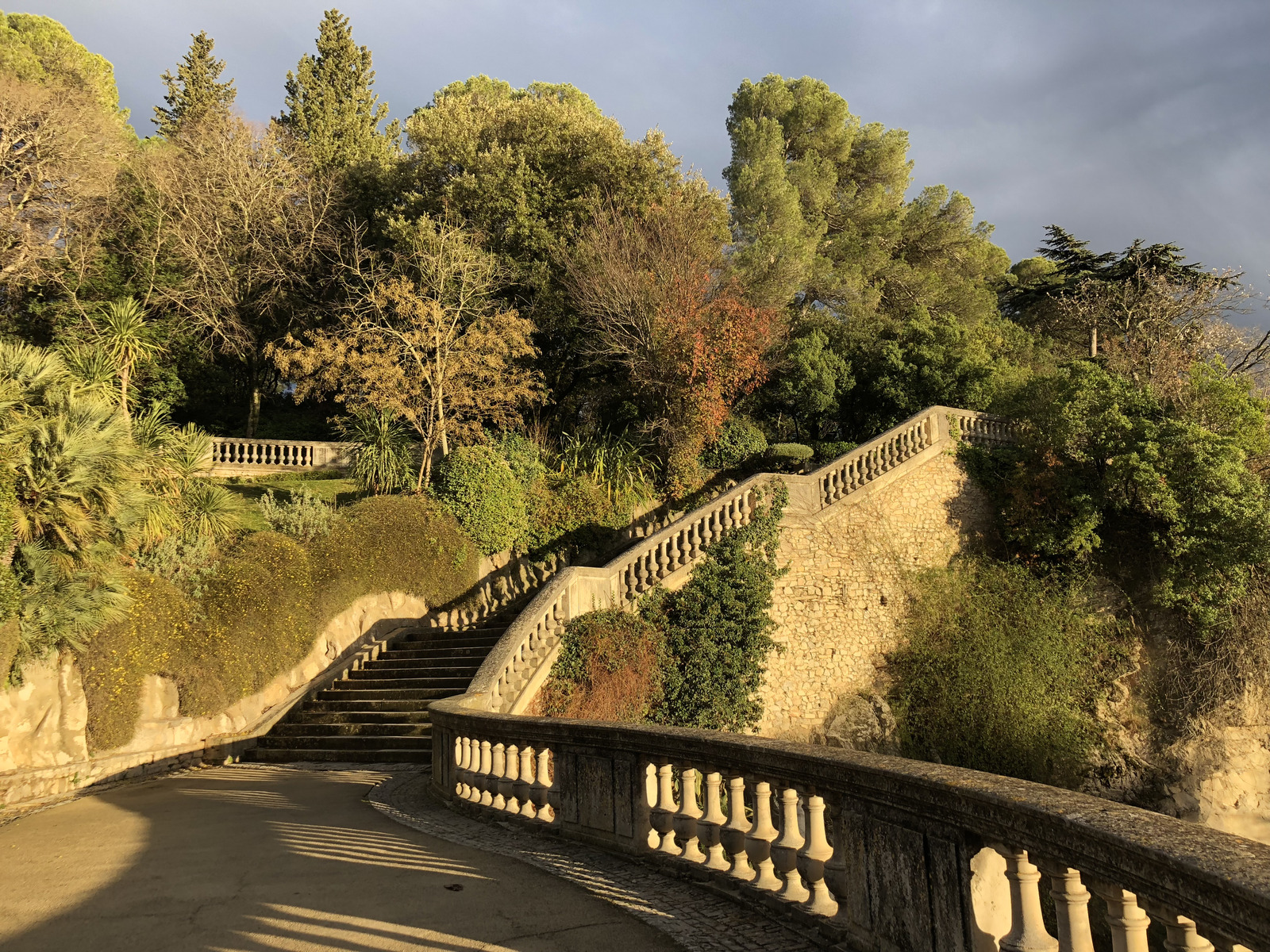 รูปถ่าย ฝรั่งเศส(France) นีเมอ(Nimes) 2018-02 11
