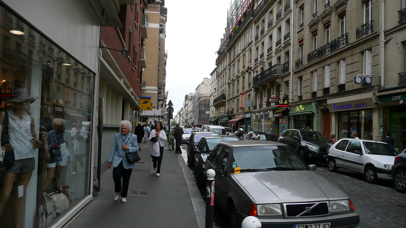 รูปถ่าย ฝรั่งเศส(France) ปารีส(Paris) คุ้มที่ 17 (17th Arrondissement) ถนนเลวี(Rue Levis) 2007-05 35