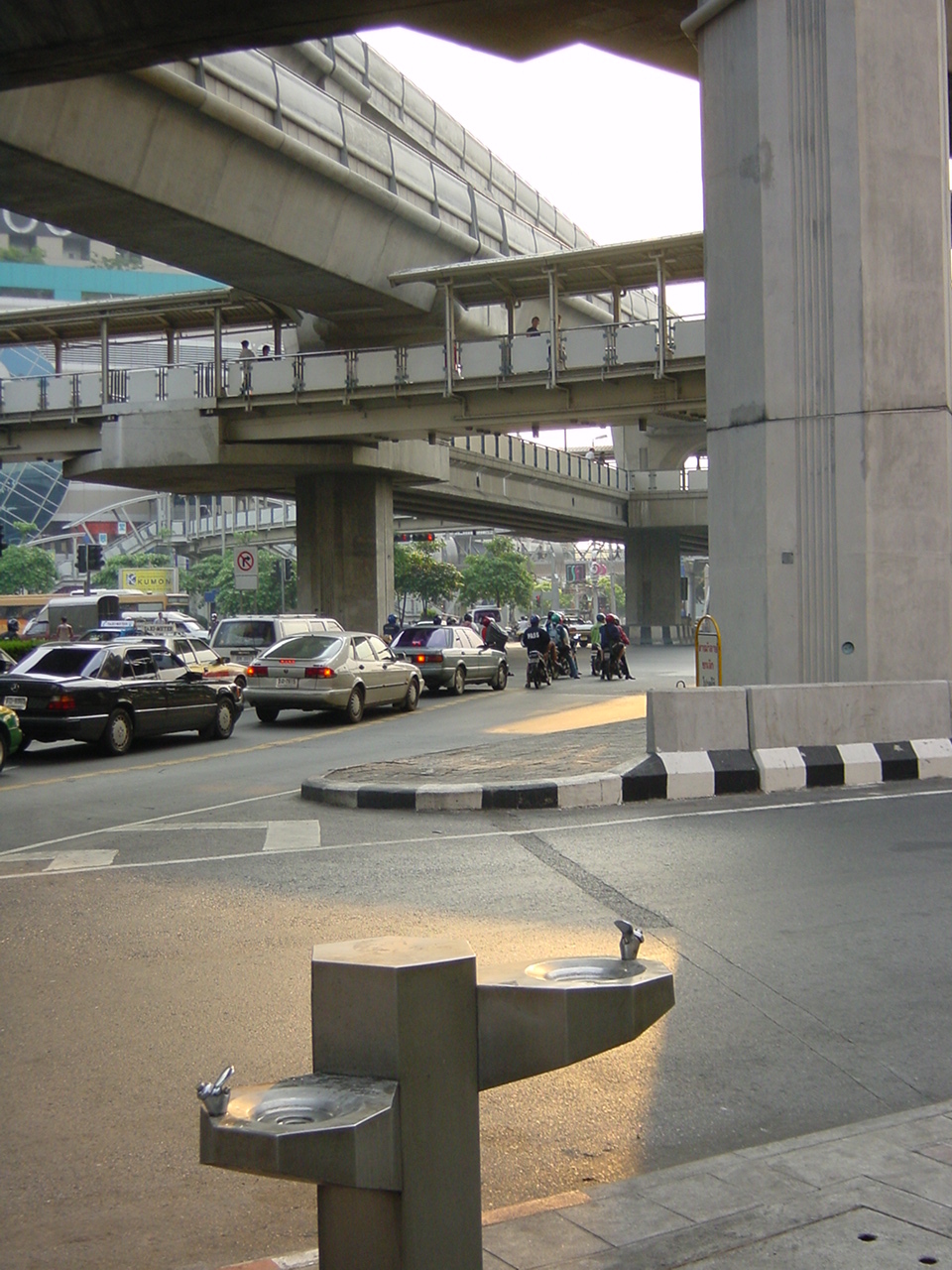 รูปถ่าย ไทย(Thailand) กรุงเทพมหานคร(Bangkok) 2001-03 38