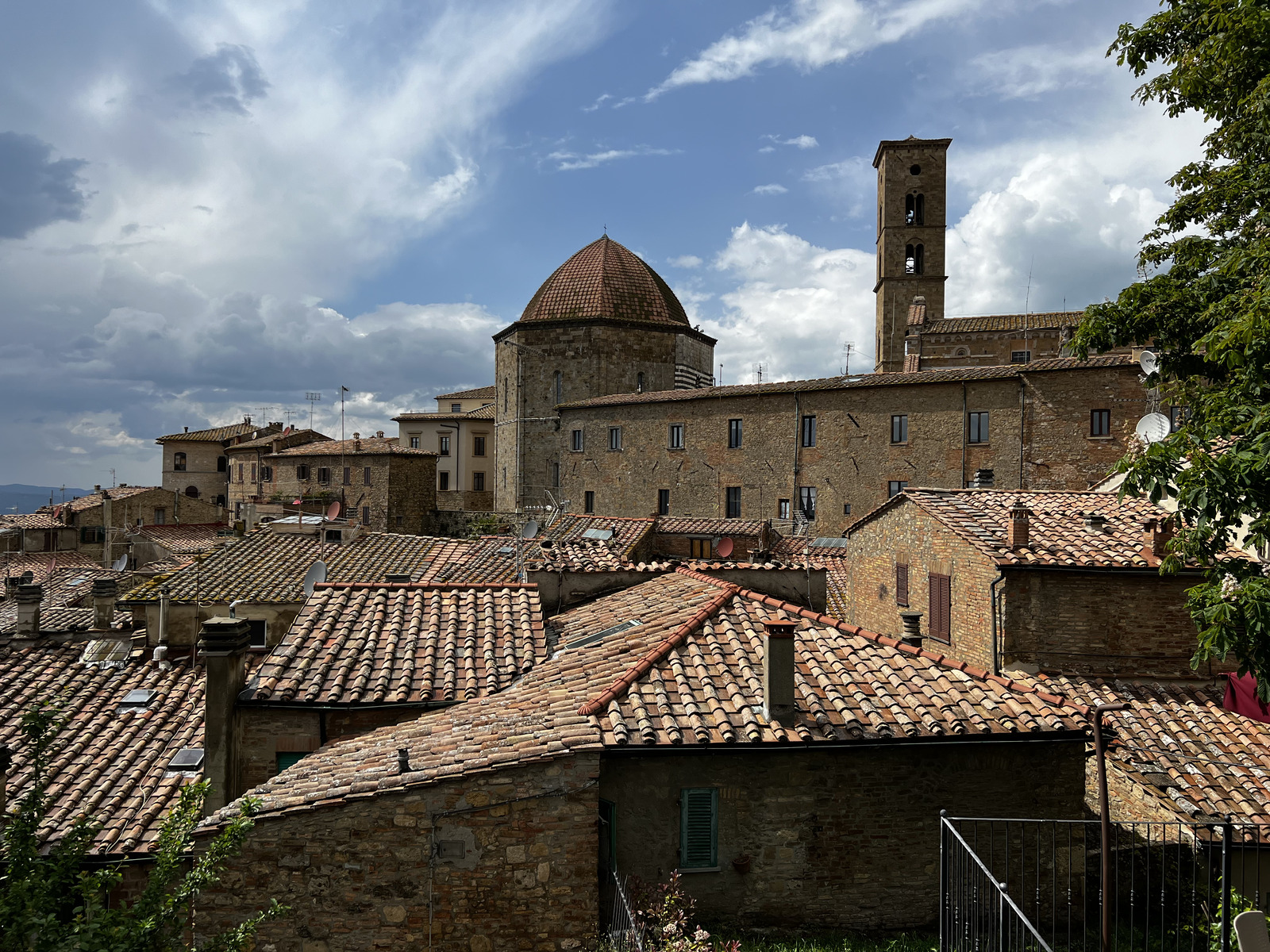 รูปถ่าย อิตาลี(Italy) วอลแตร์รา(Volterra) 2022-05 3
