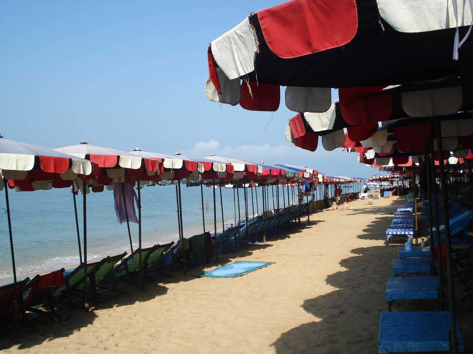 รูปถ่าย ไทย(Thailand) พัทยา(Pattaya) หาดดงตาล(Dongtan beach) 2008-01 51