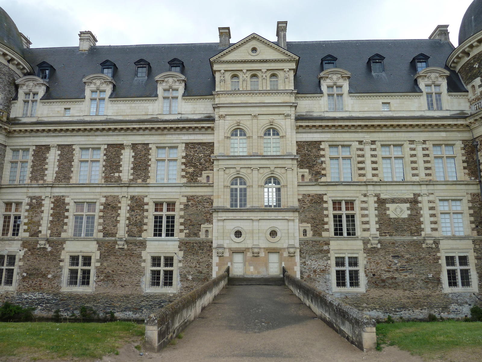 รูปถ่าย ฝรั่งเศส(France) ปราสาทแซร็อง(Serrant castle) 2010-04 8