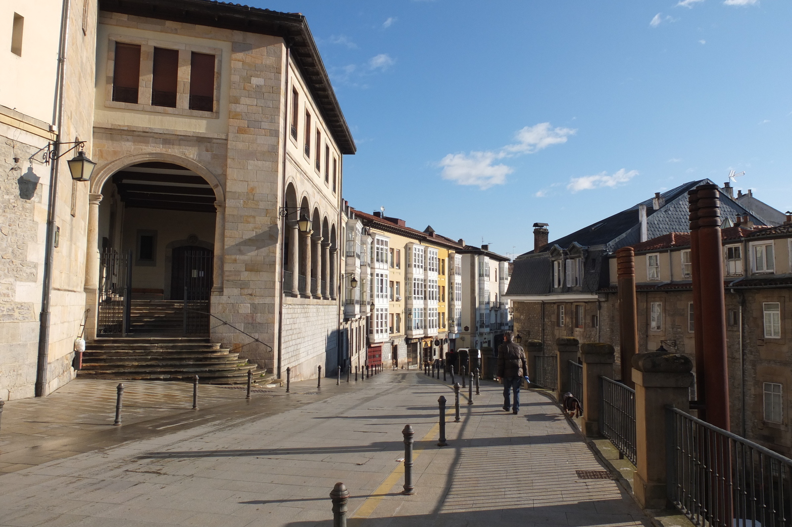 รูปถ่าย สเปน(Spain) บิโตเรีย-กัสเตซ(Vitoria Gasteiz) 2013-01 64