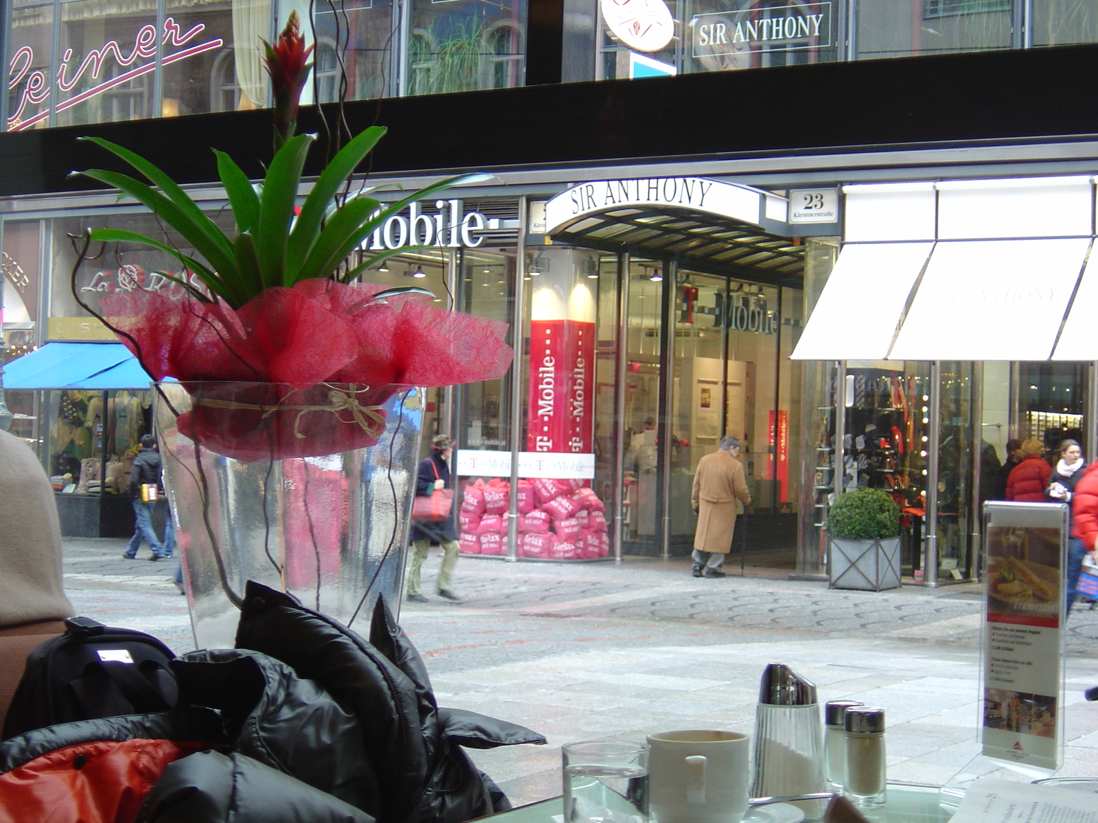 รูปถ่าย ออสเตรีย(Austria) เวียนนา(Vienna) 2005-03 129