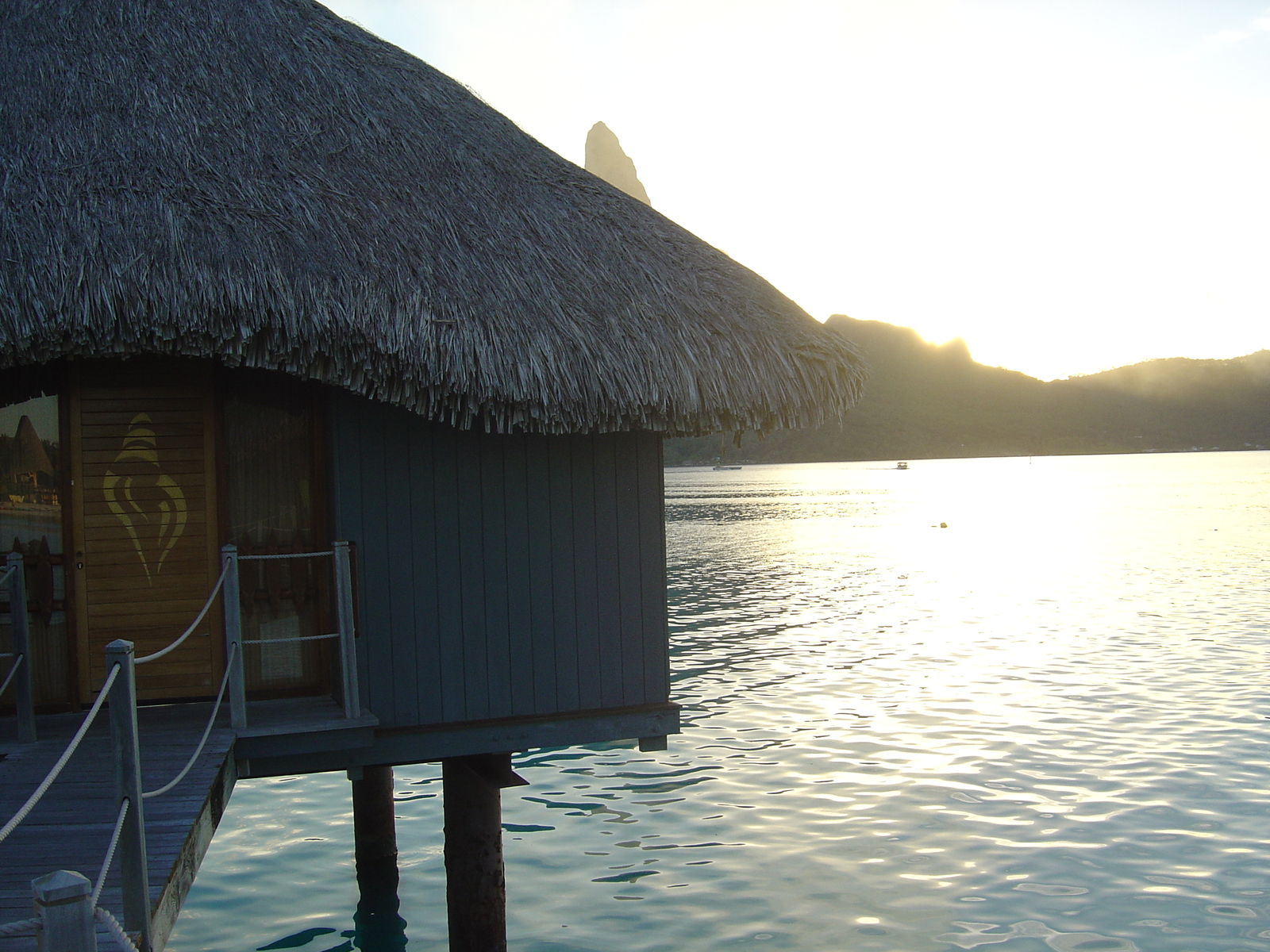 รูปถ่าย เฟรนช์โพลี่นีเซีย(Polynesia) โรงแรมเลอเมอริเดียน โบราโบรา(Meridien Bora Bora Hotel) 2006-04 119
