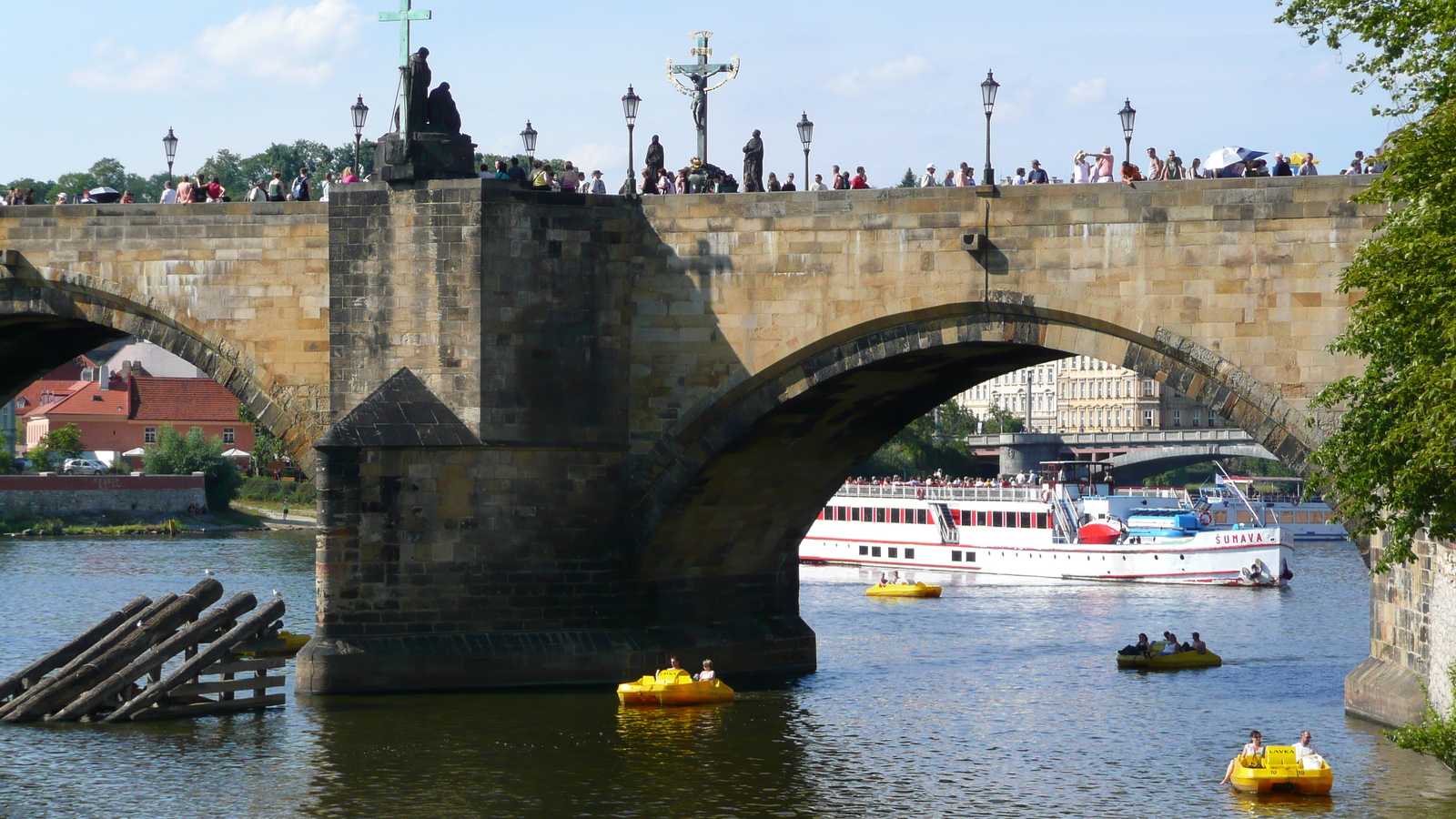 รูปถ่าย สาธารณรัฐเช็ก(Czech Republic) ปราก(Prague) ริมฝั่งสเมตานา(Smetanovo nabr) 2007-07 21