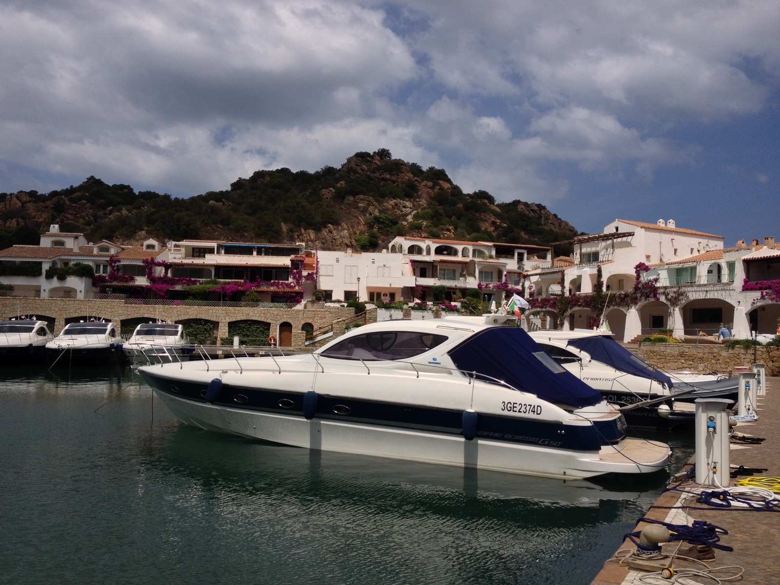 รูปถ่าย อิตาลี(Italy) ซาร์ดิเนีย(Sardinia) ปอลตูกวาตู(Poltu Quatu) 2015-06 6