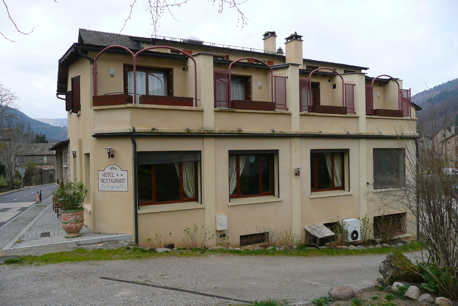 รูปถ่าย ฝรั่งเศส(France) โกกูแรส(Cocures) 2008-04 0