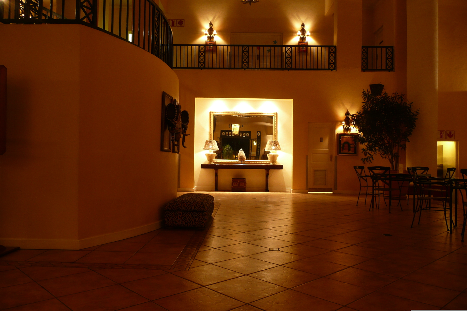 รูปถ่าย แอฟริกาใต้(South Africa) เนลสปรุต(Nelspruit) โรงแรมเมอร์เคียว(Mercure Hotel) 2008-09 24