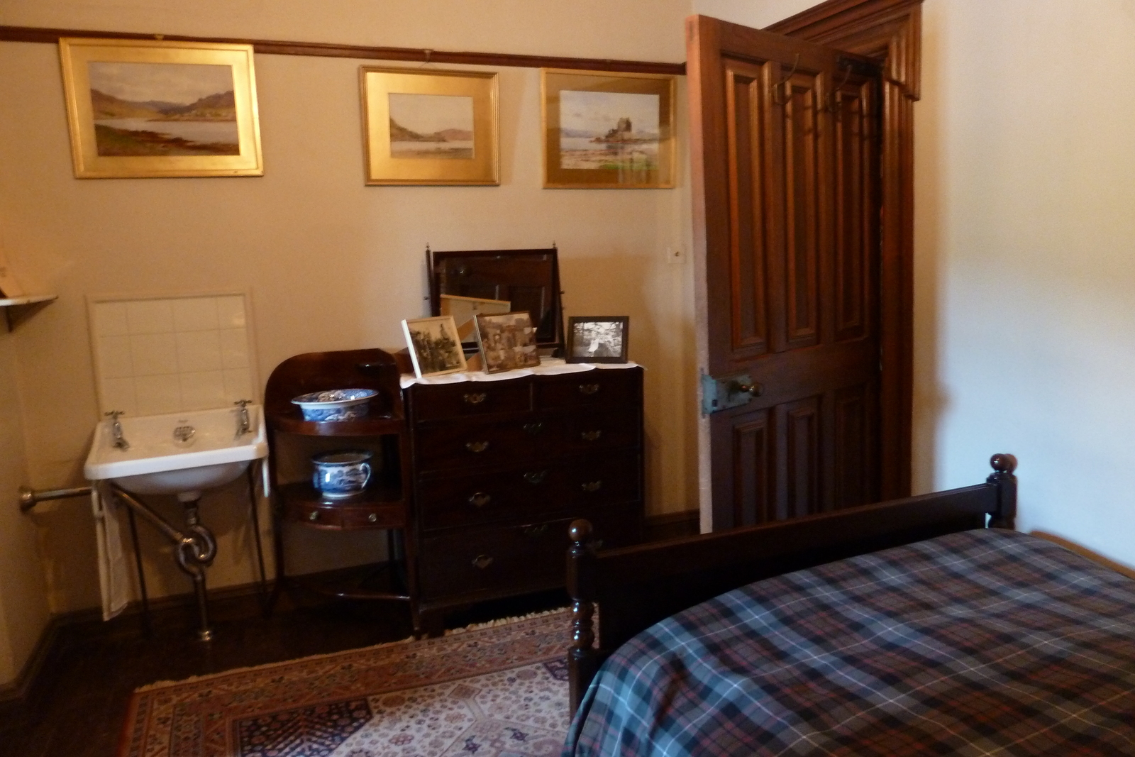 รูปถ่าย อังกฤษ(United Kingdom) สกอตแลนด์(Scotland) ปราสาทเอเลนโดนัน(Eilean Donan Castle) 2011-07 58