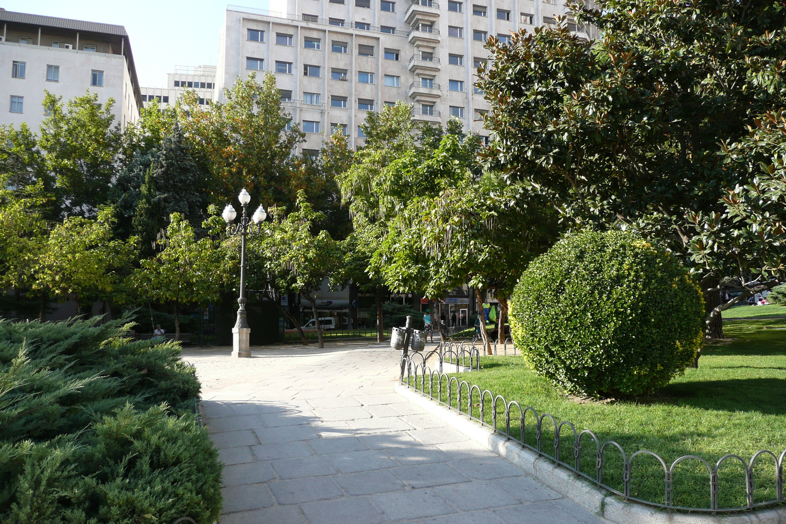 รูปถ่าย สเปน(Spain) มาดริค(Madrid) จัตุรัสเอสปัญญา(Plaza de Espana) 2007-09 2