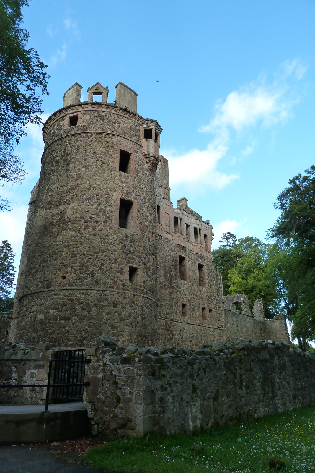 รูปถ่าย อังกฤษ(United Kingdom) สกอตแลนด์(Scotland) ฮันต์ลี(Huntly) 2011-07 20