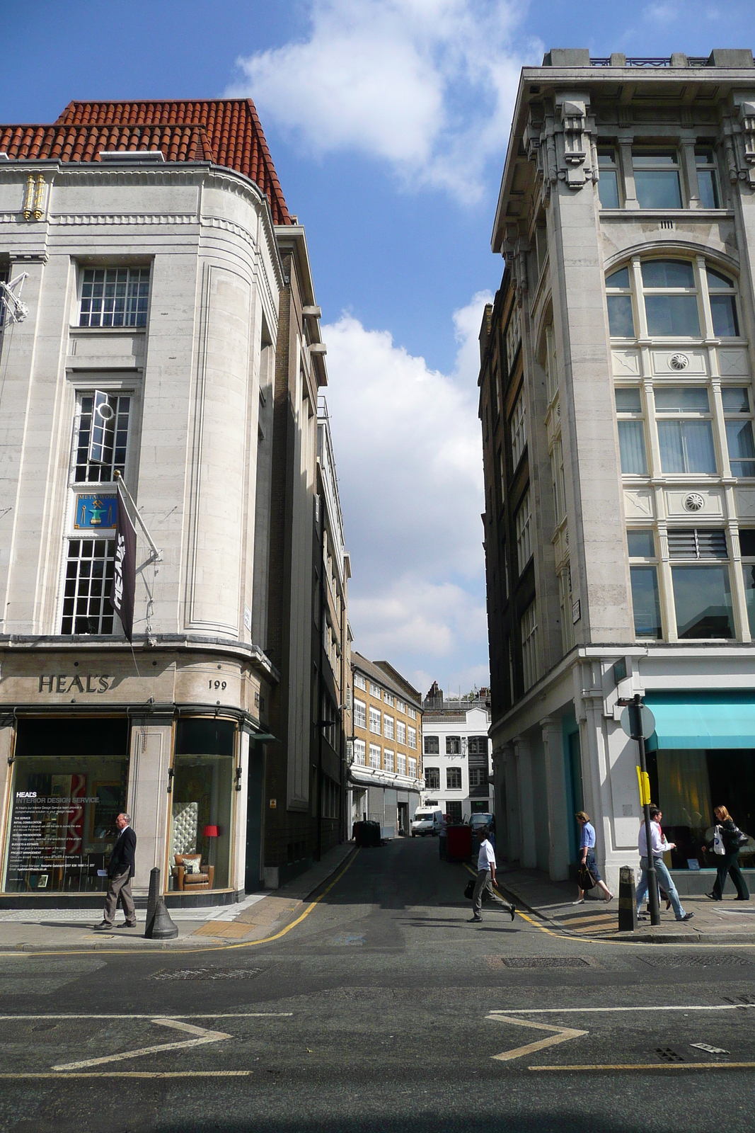 รูปถ่าย อังกฤษ(United Kingdom) ลอนดอน(London) ถนนท็อตแนมคอร์ต(Tottenham Court Road) 2007-09 63