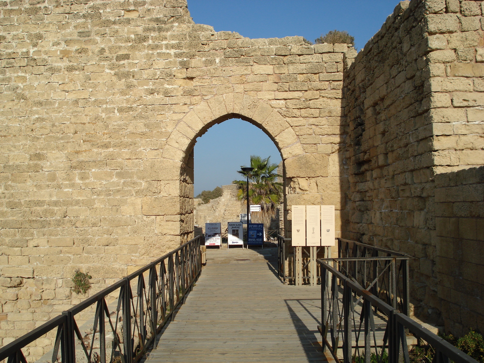 รูปถ่าย อิสราเอล(Israel) ซีซาร์เรีย(Caesarea) 2006-12 201