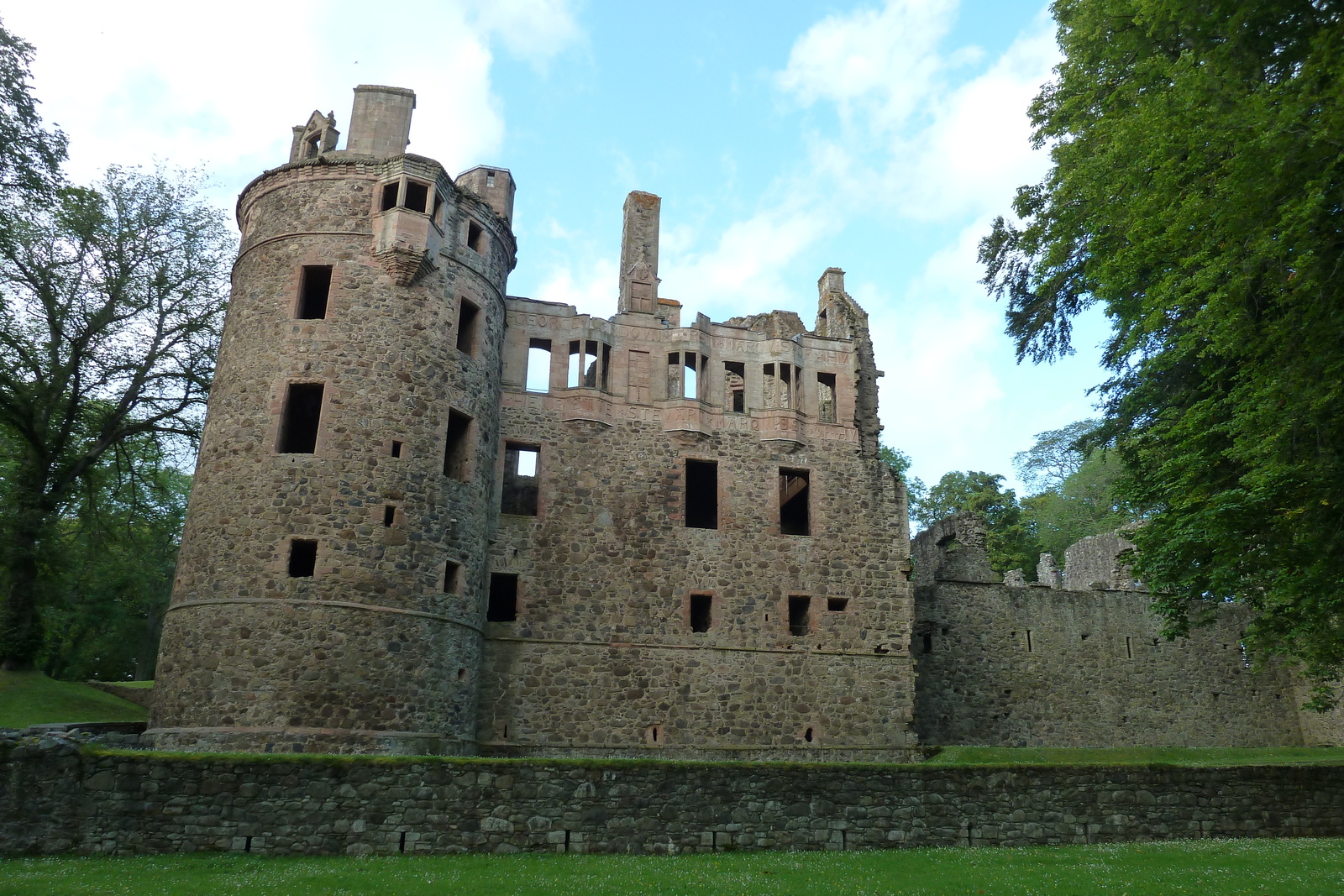 รูปถ่าย อังกฤษ(United Kingdom) สกอตแลนด์(Scotland) ฮันต์ลี(Huntly) 2011-07 19