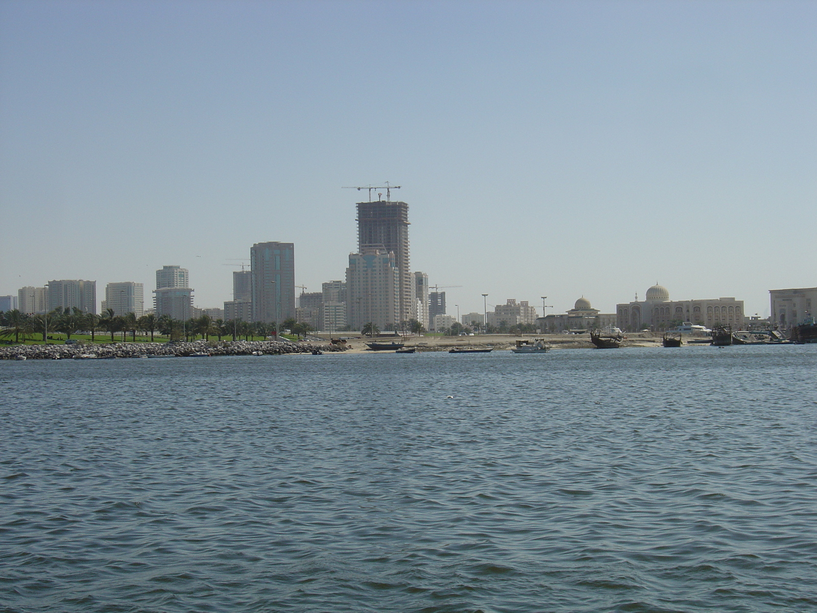 รูปถ่าย สหรัฐอาหรับเอมิเรตส์(United Arab Emirates) ชาร์จา(Sharjah) 2005-03 25