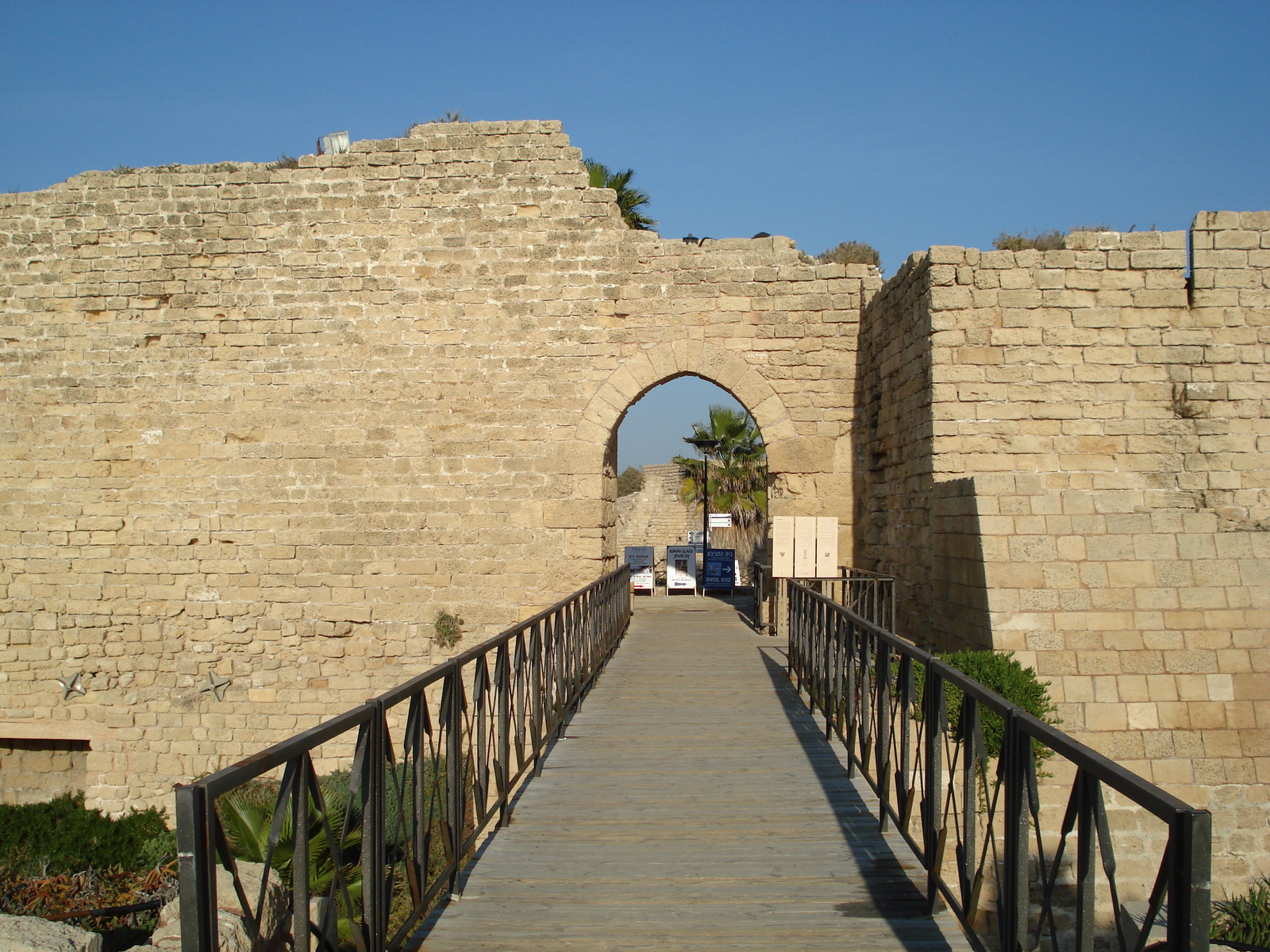 รูปถ่าย อิสราเอล(Israel) ซีซาร์เรีย(Caesarea) 2006-12 54