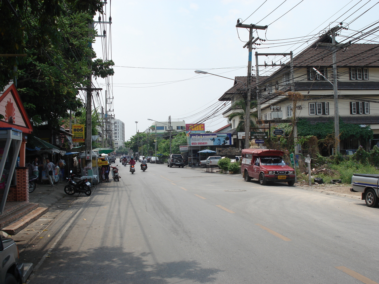 รูปถ่าย ไทย(Thailand) เชียงใหม่(Chiang Mai) ข้างในคุเมืองเชียงใหม่(Inside Canal) ถนนสามล้าน(Sam Lan Road) 2006-04 3