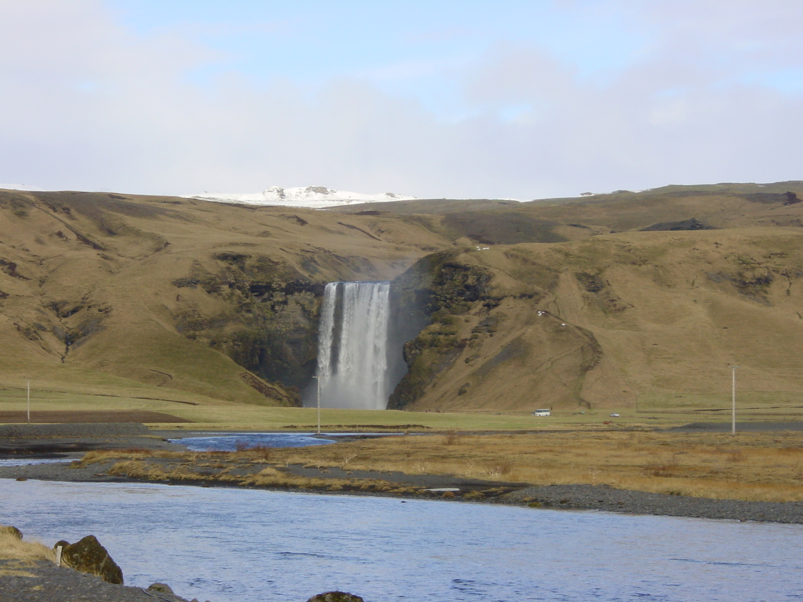 รูปถ่าย ไอซ์แลนด์(Iceland) สโคกาฟอส(Skogafoss) 2003-03 12