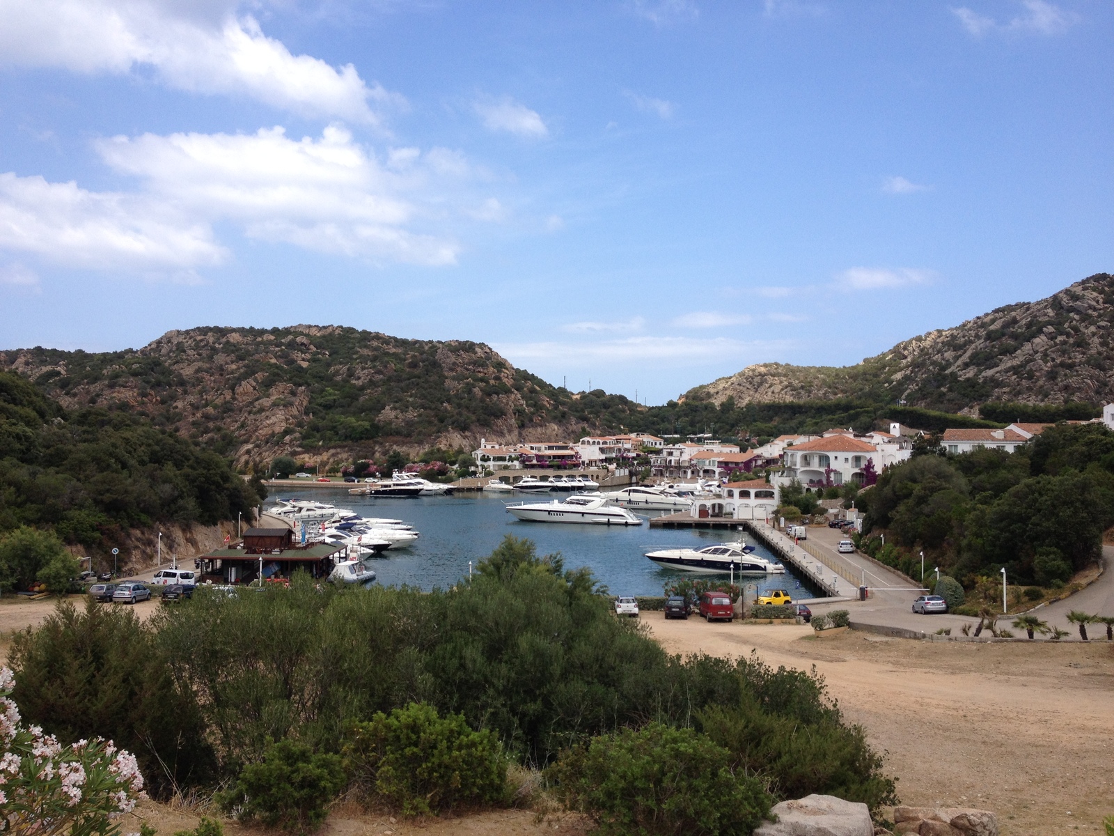 รูปถ่าย อิตาลี(Italy) ซาร์ดิเนีย(Sardinia) ปอลตูกวาตู(Poltu Quatu) 2015-06 11