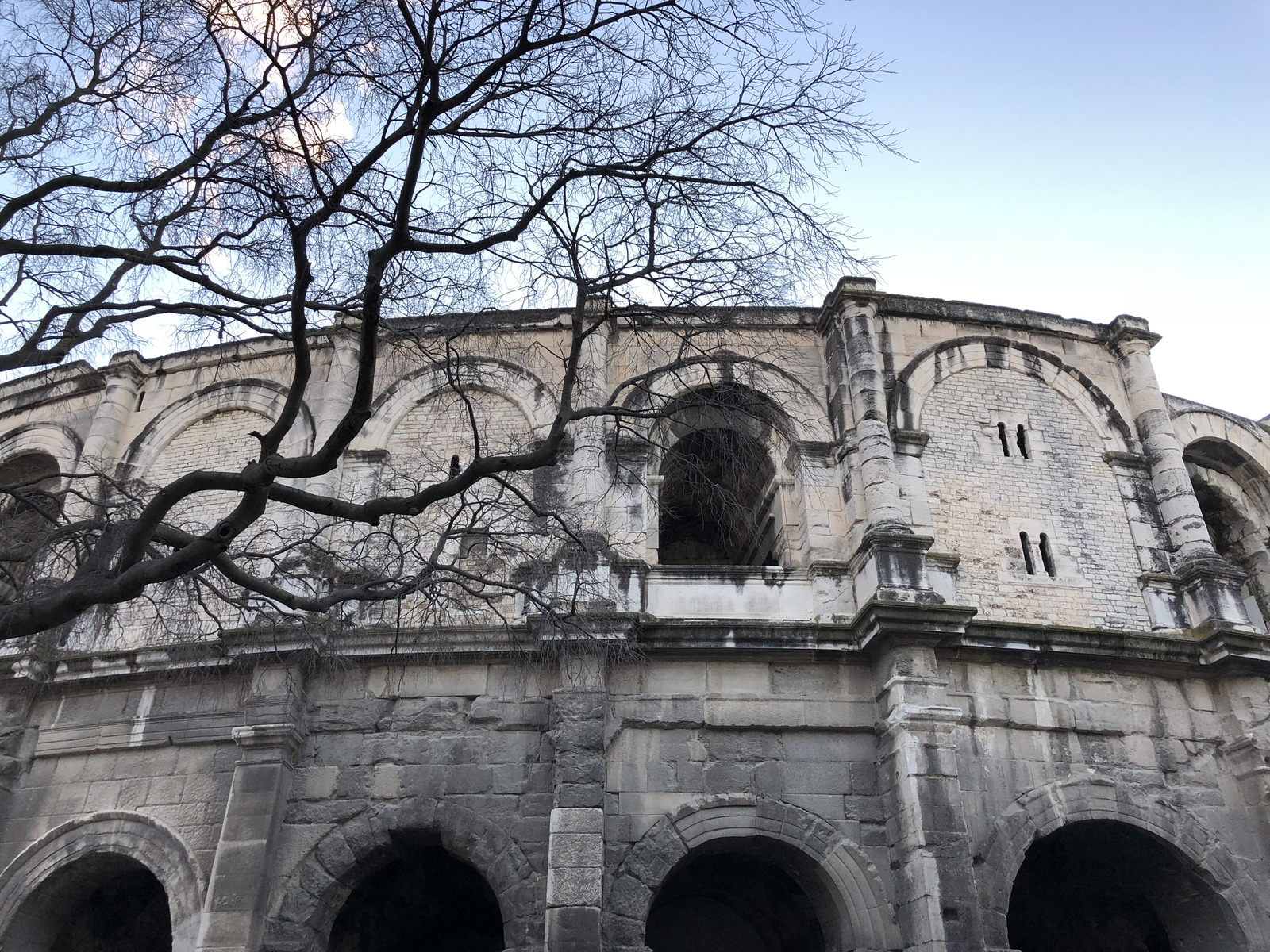รูปถ่าย ฝรั่งเศส(France) นีเมอ(Nimes) 2018-02 17