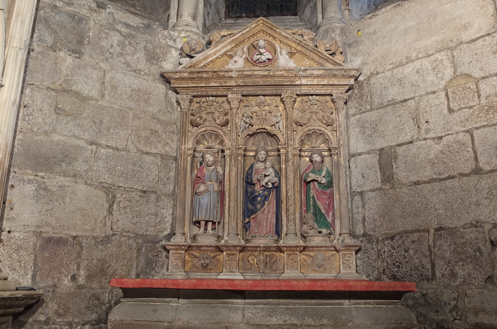รูปถ่าย สเปน(Spain) ซานเตียโกเดกอมโปสเตลา(Santiago de Compostela) 2013-01 63