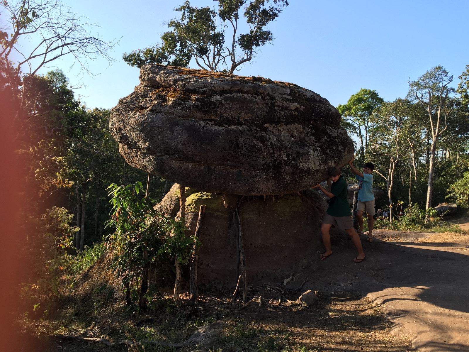 รูปถ่าย ไทย(Thailand) อุทยานแห่งชาติภูหินร่องกล้า(Phu Hin Rong Kla National Park) 2014-12 235