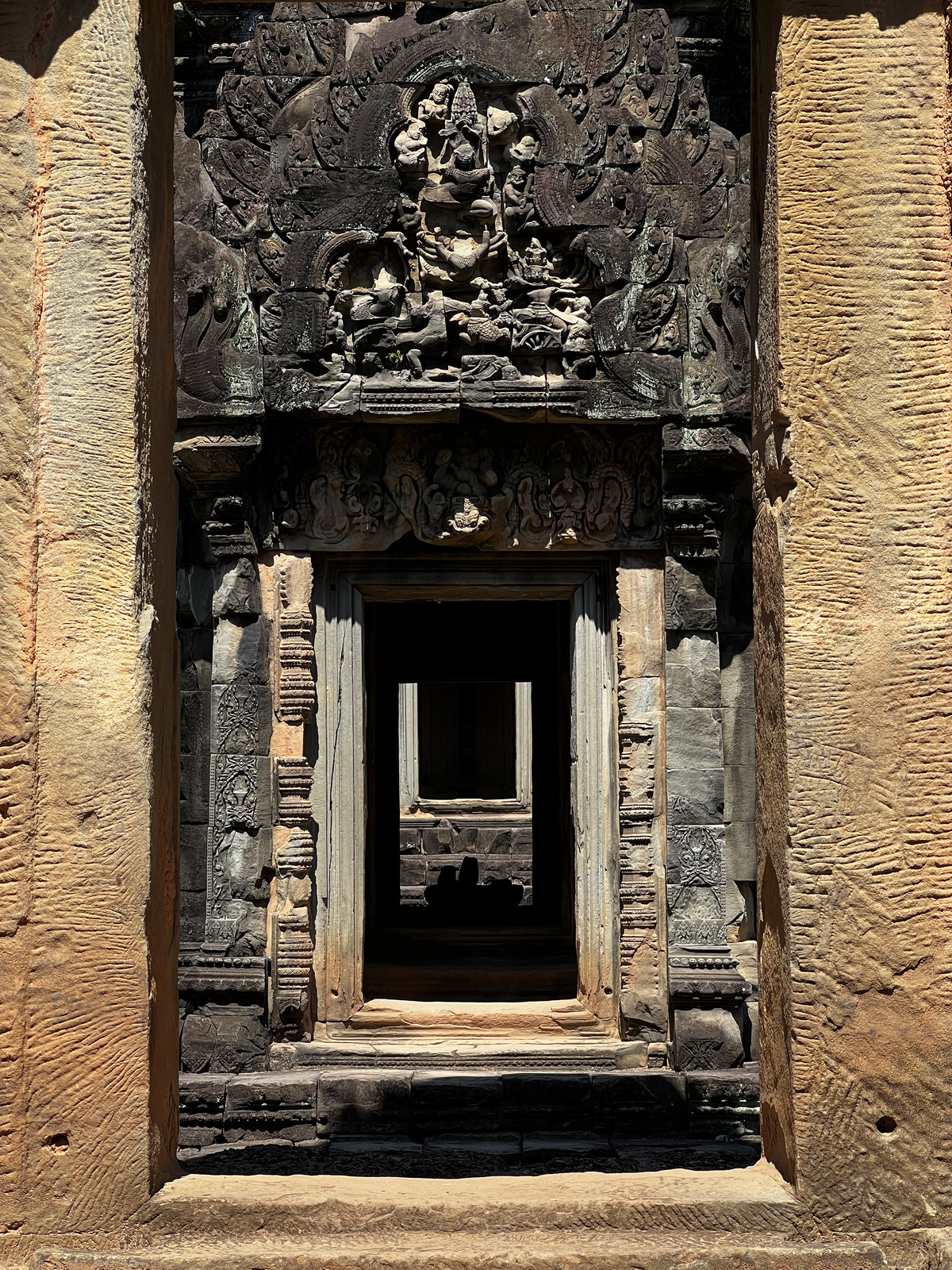 รูปถ่าย กัมพูชา(Cambodia) เสียมราฐ(Siem Reap) ปราสาทบันทายสำเหร่(Banteay Samre) 2023-01 4