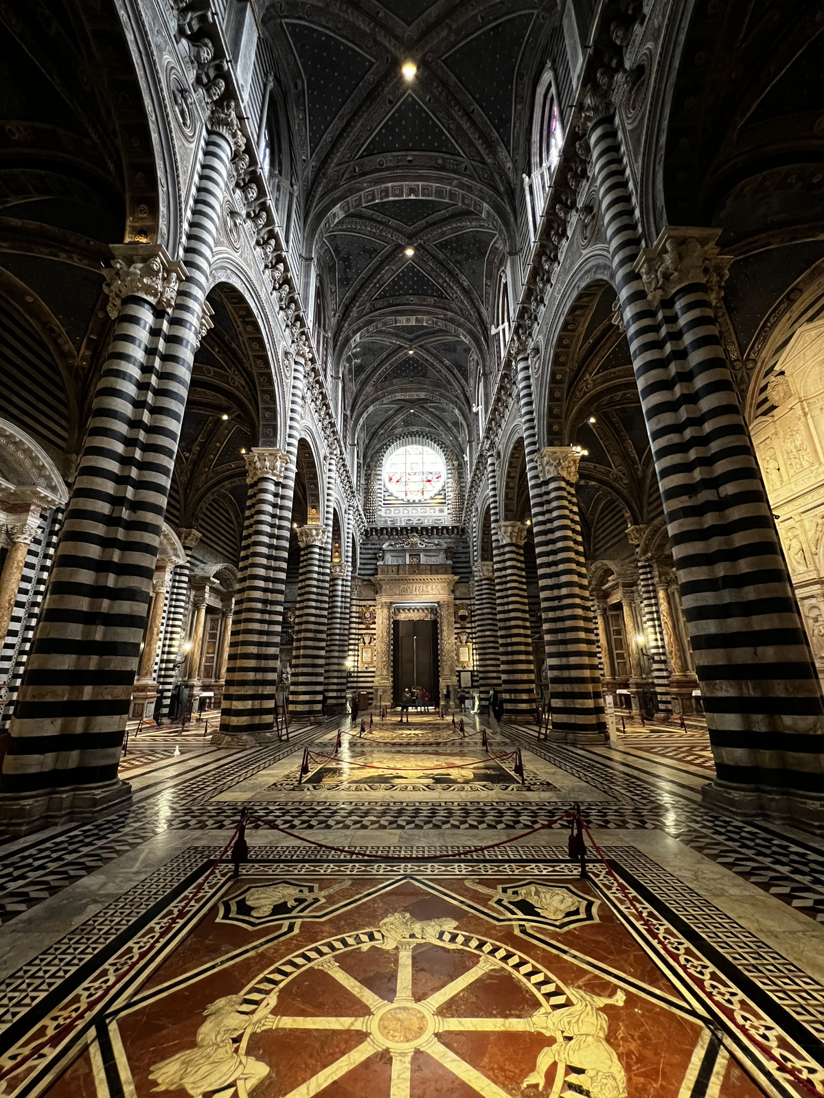 รูปถ่าย อิตาลี(Italy) ซีเอน่า(Siena) 2022-05 12