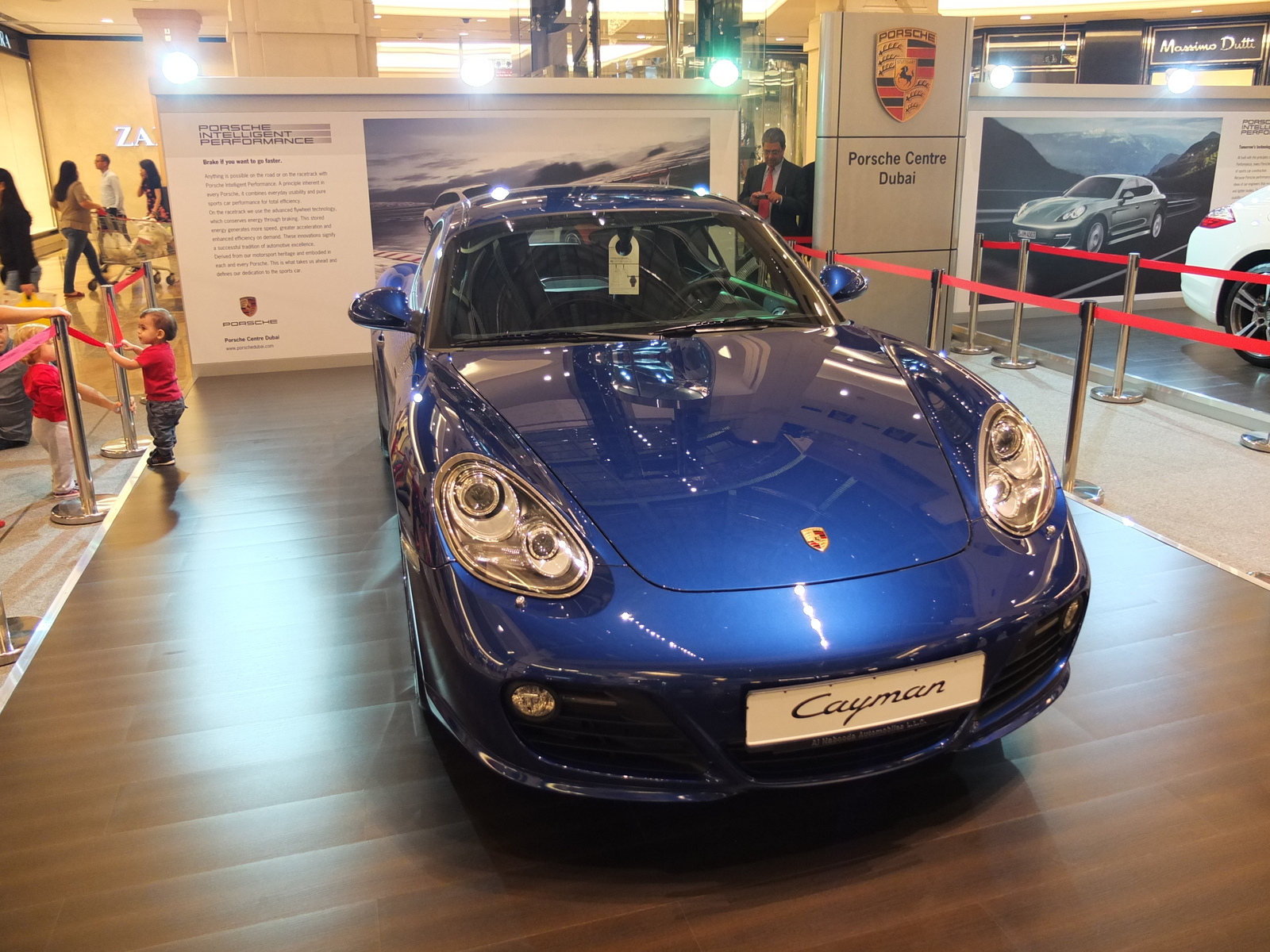 รูปถ่าย สหรัฐอาหรับเอมิเรตส์(United Arab Emirates) ดูไบ(Dubai) ห้างมอลล์ออฟดิเอมิเรตส์(Mall of the Emirates) 2011-12 3